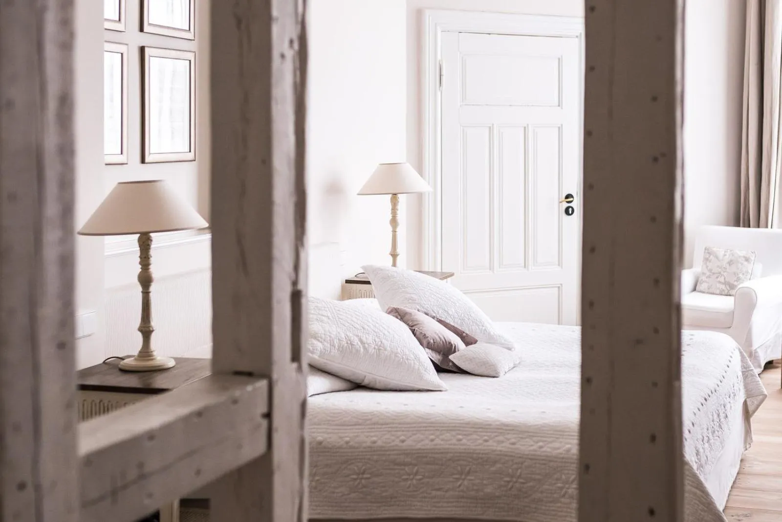 Photo of the whole room, Bed in Hotel Schloss Gamehl