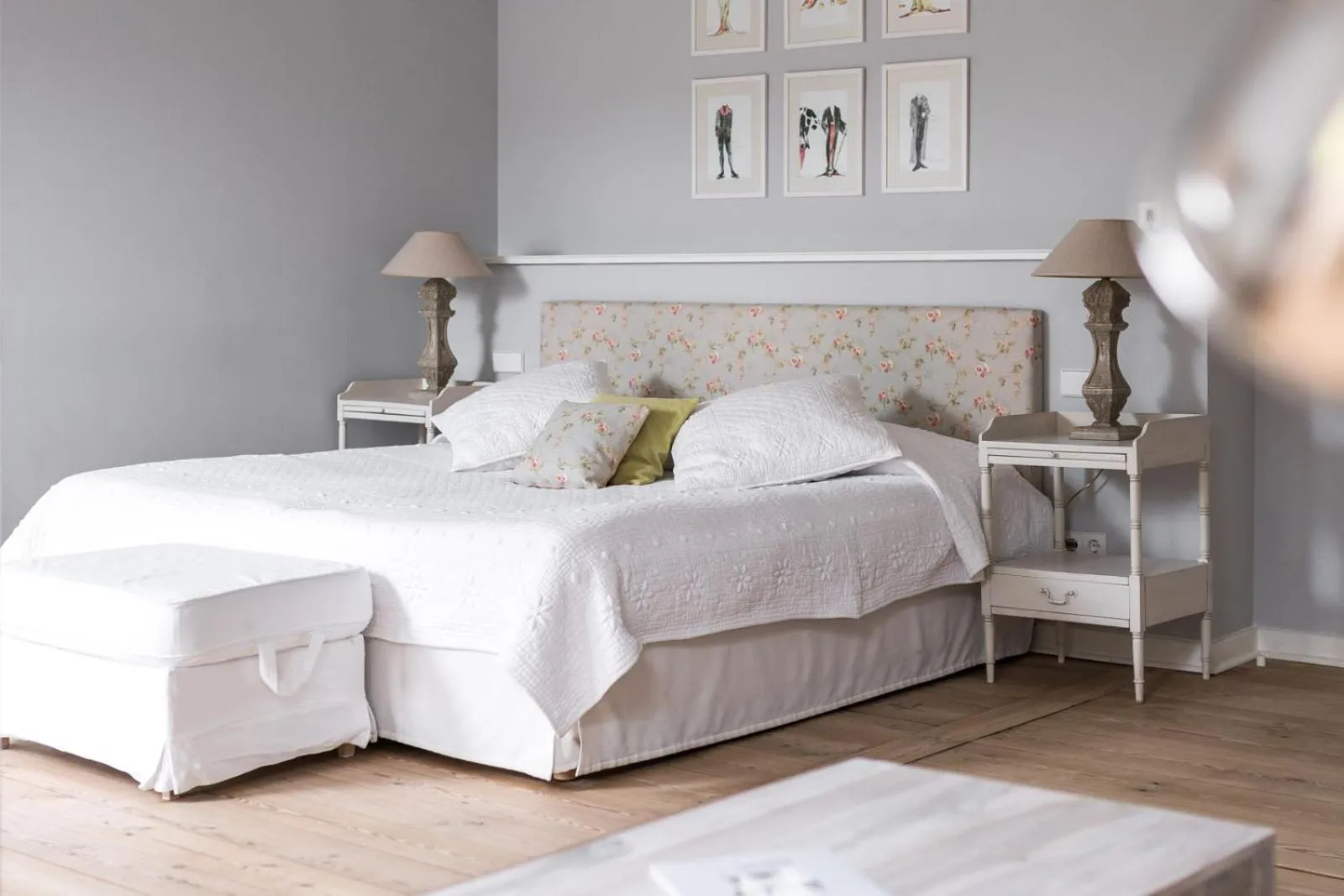 Photo of the whole room, Bed in Hotel Schloss Gamehl