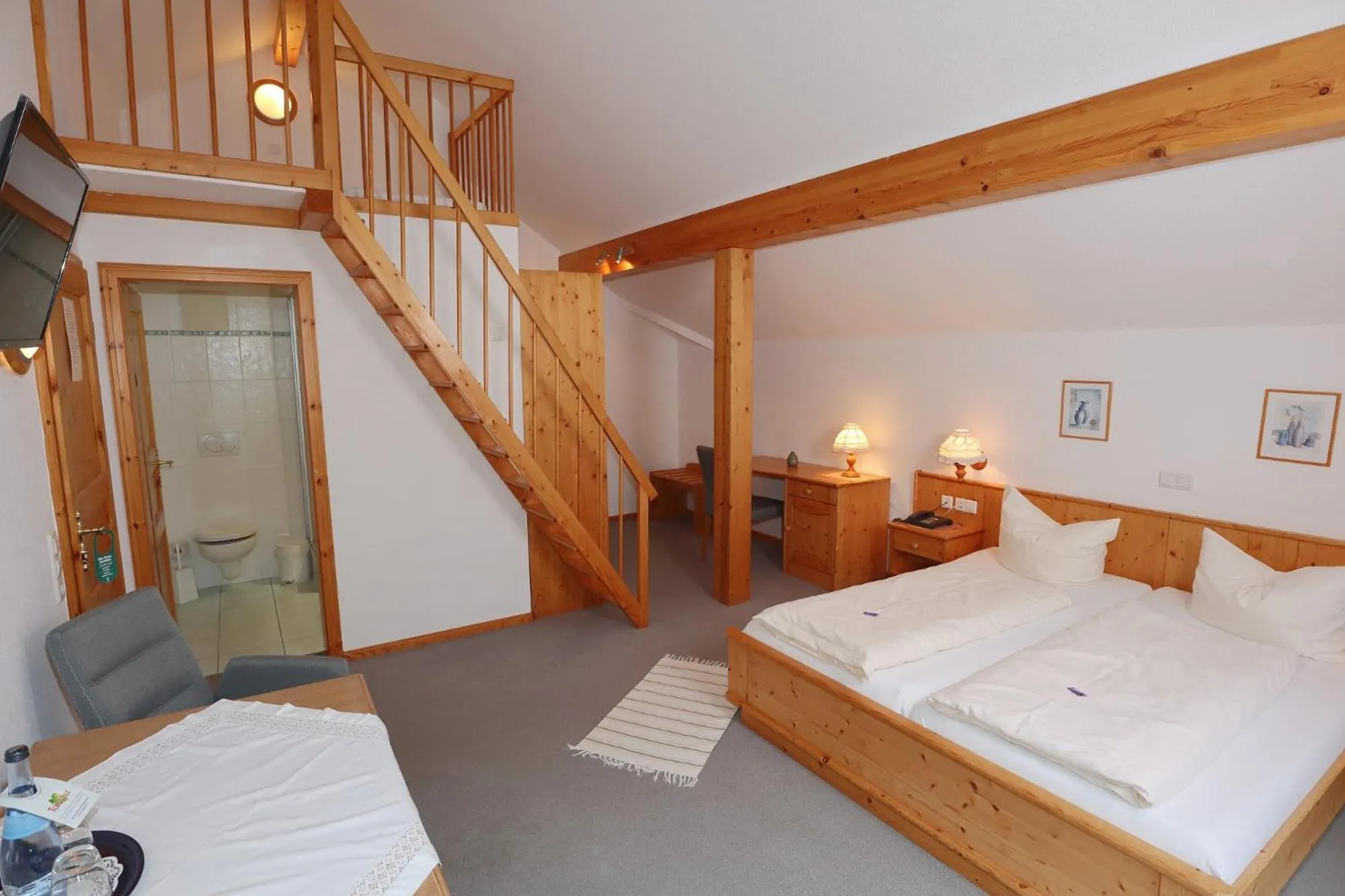 Bedroom, Bed in Landgasthaus Kurz Hotel & Restaurant am Feldberg - Schwarzwald