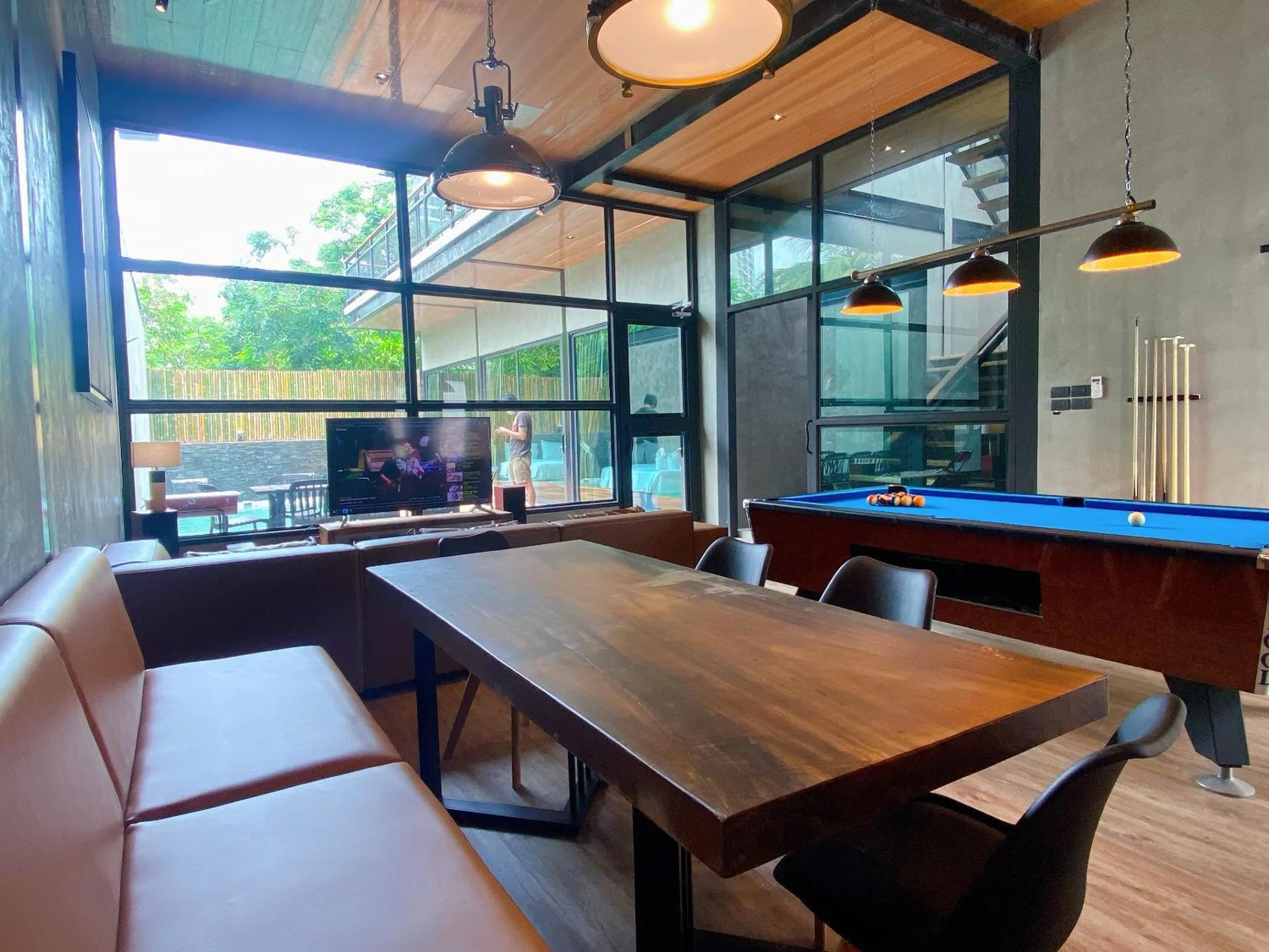 Billiard in Dojo pool villa