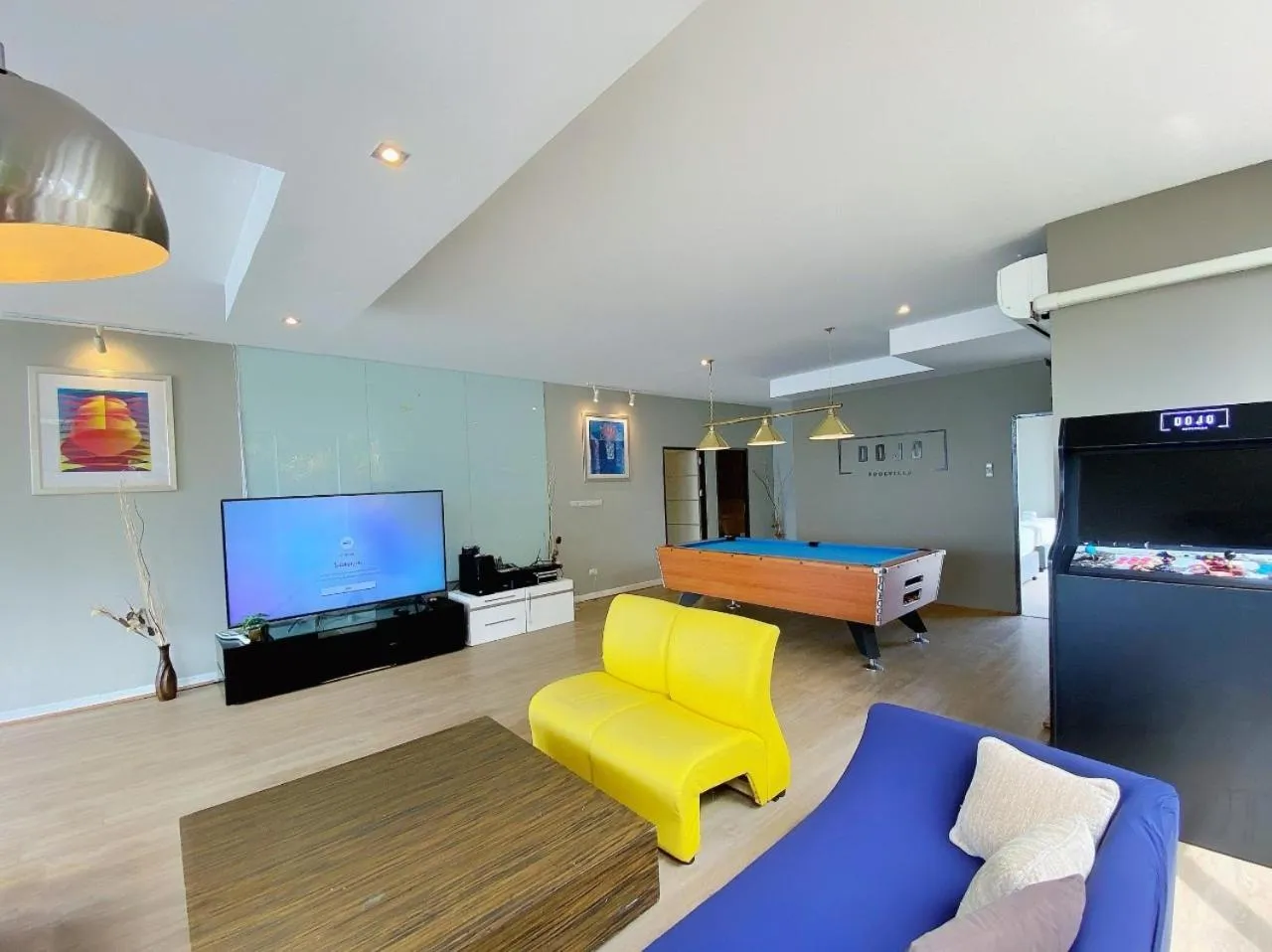 TV and multimedia in Dojo pool villa