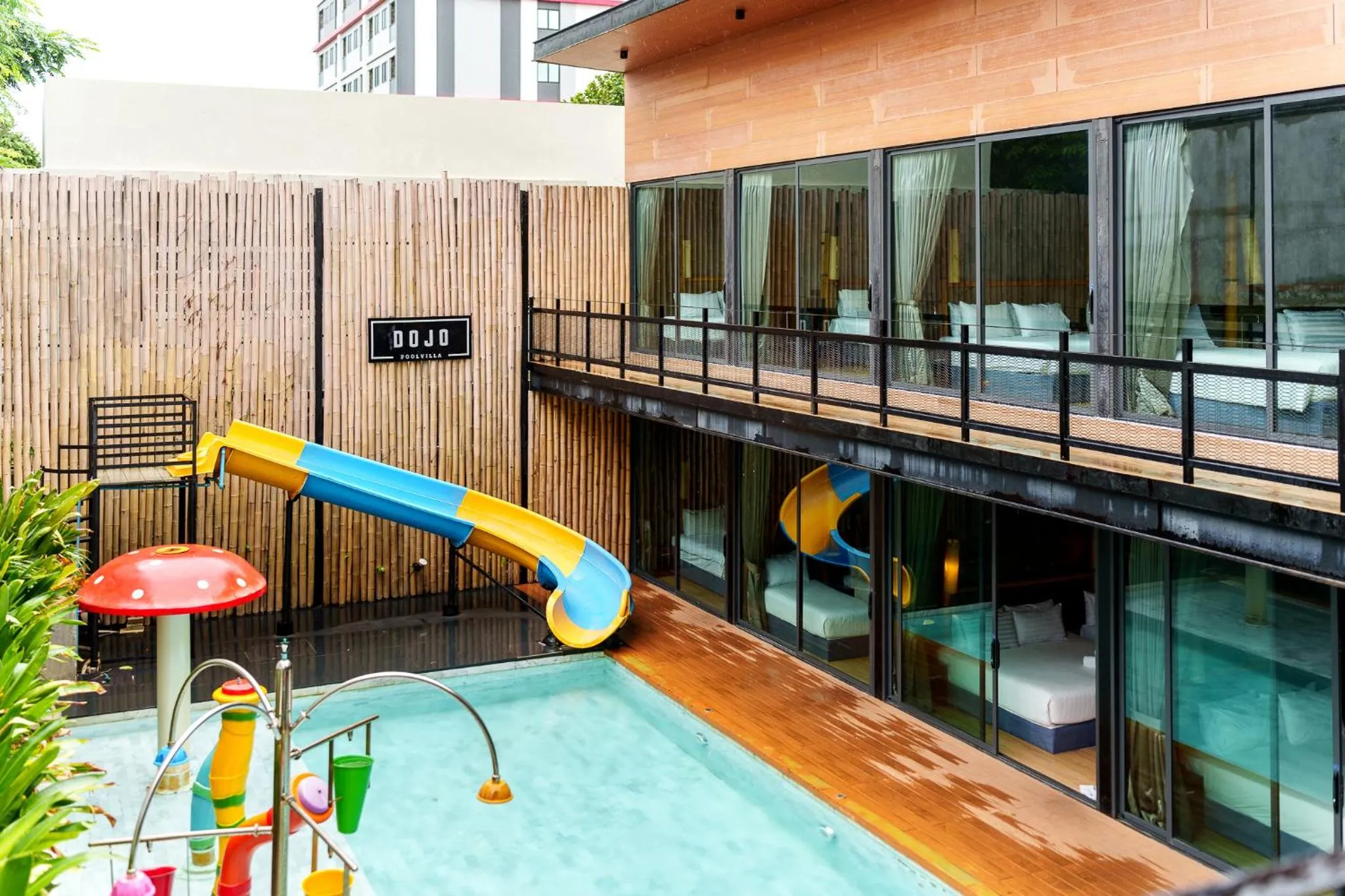 Swimming pool in Dojo pool villa