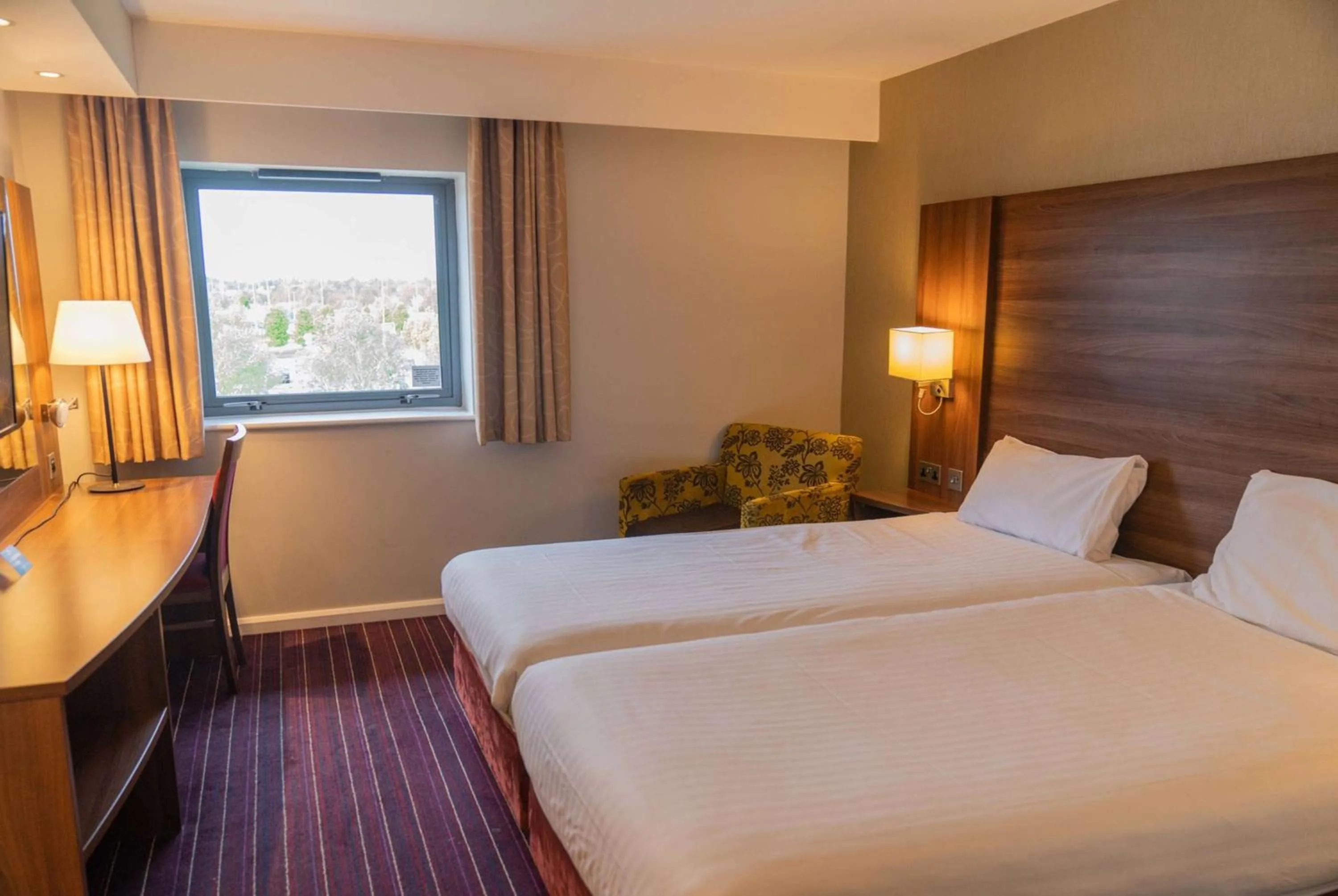 Photo of the whole room, Bed in Days Inn Wetherby