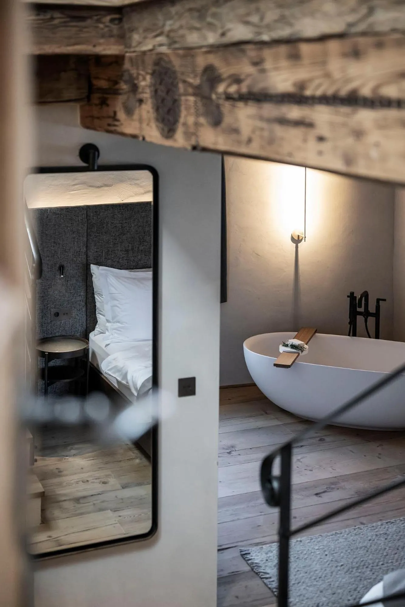 Photo of the whole room, Bed in Hotel Ansitz Steinbock