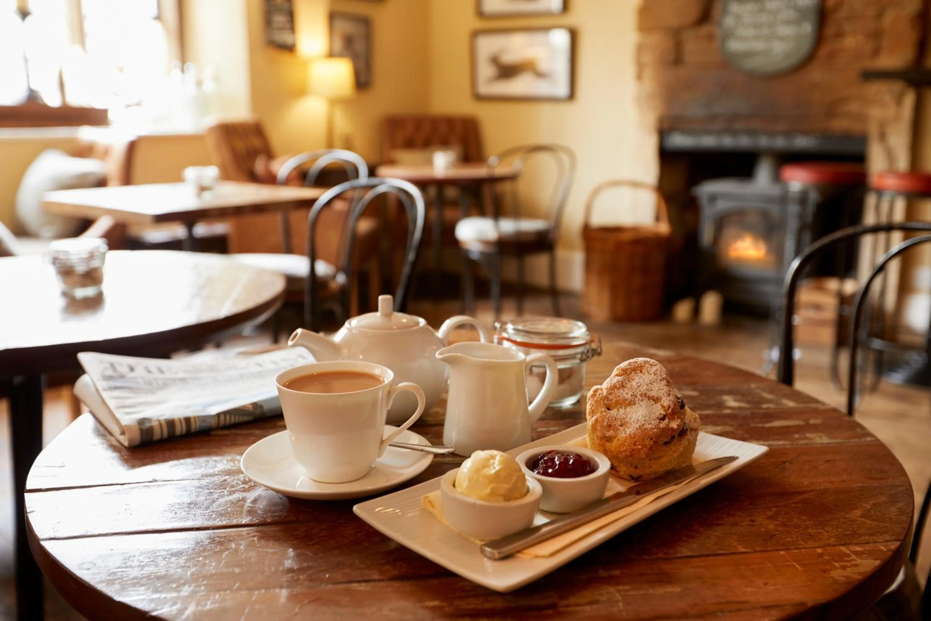 Restaurant/places to eat in Burford House BH