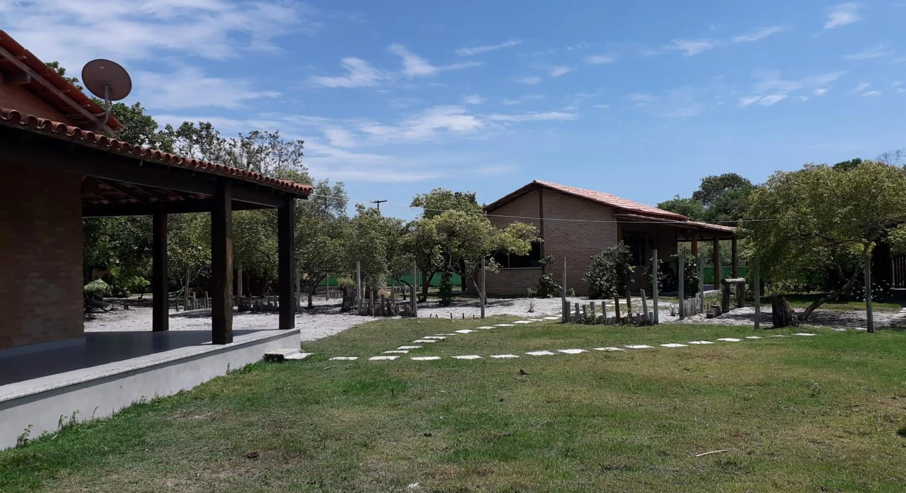 Two-Bedroom Chalet in Vila das Mangabeiras Corumbau