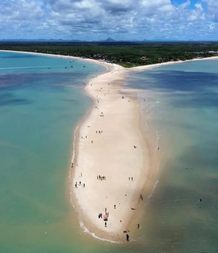 Nearby landmark in Vila das Mangabeiras Corumbau