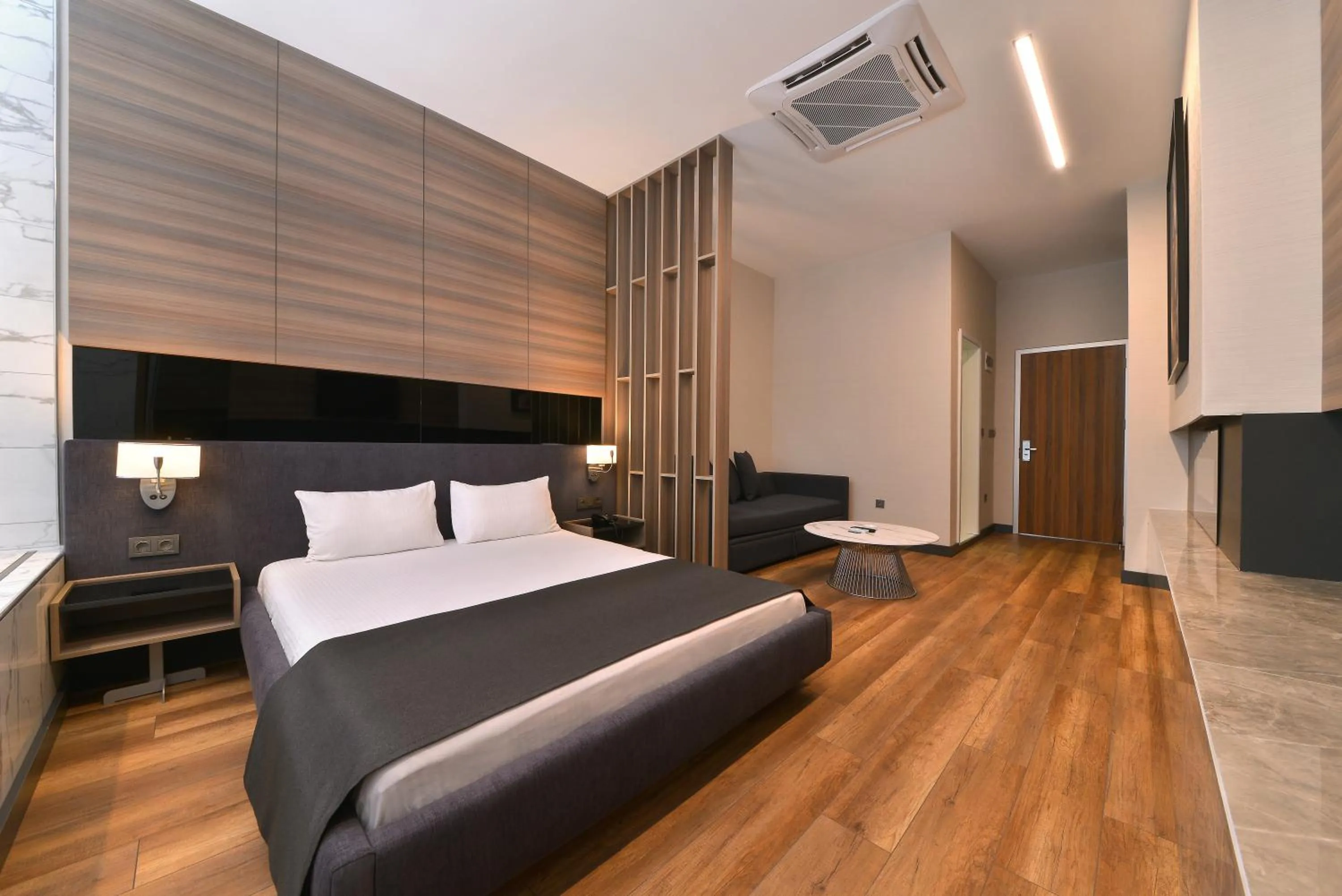 Nish İstanbul Suites & Hotel