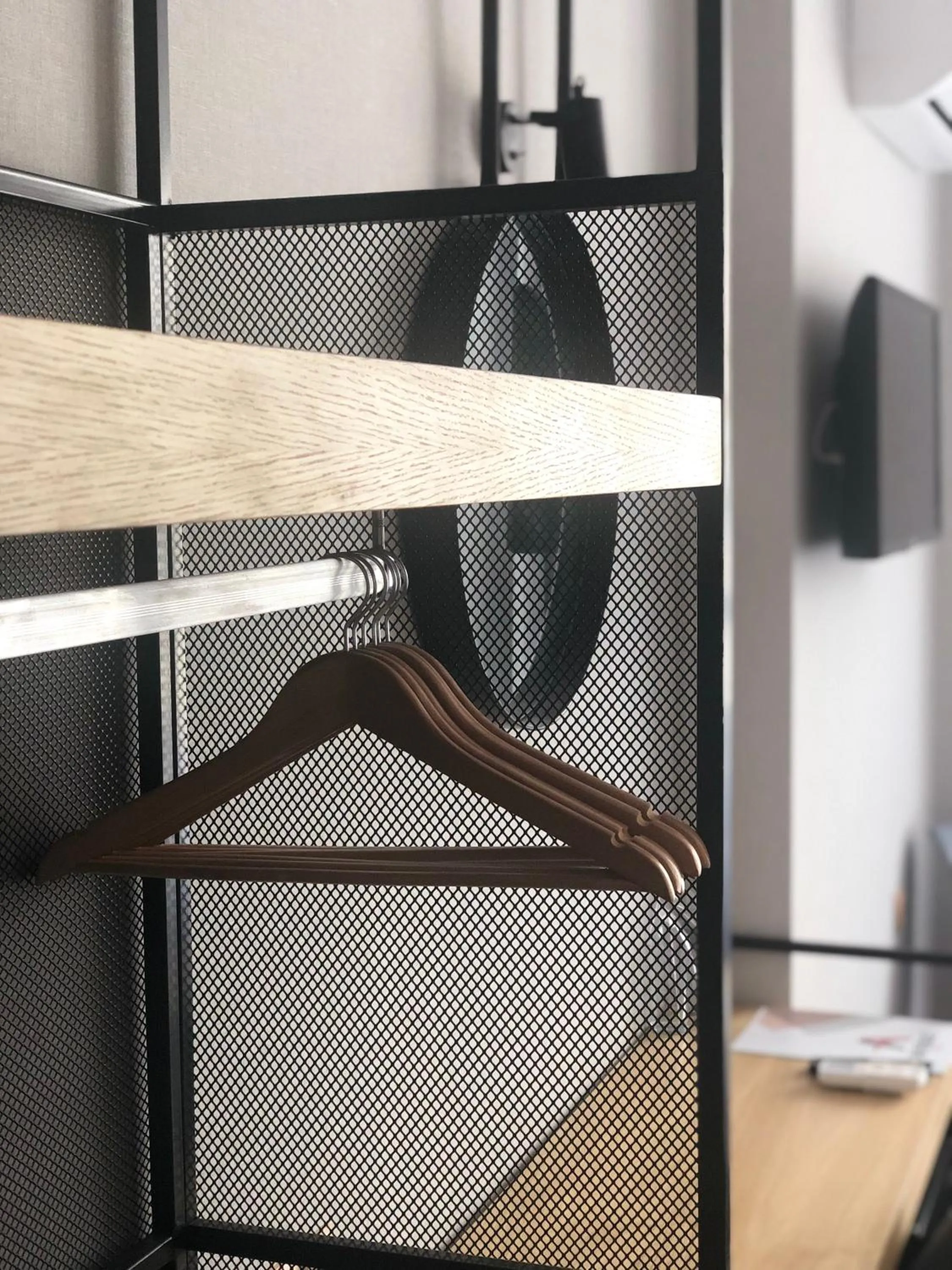 TV and multimedia in Avenue Hotel Deluxe