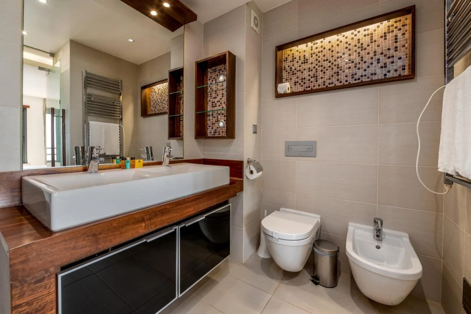 Toilet in Mar da Luz Resort