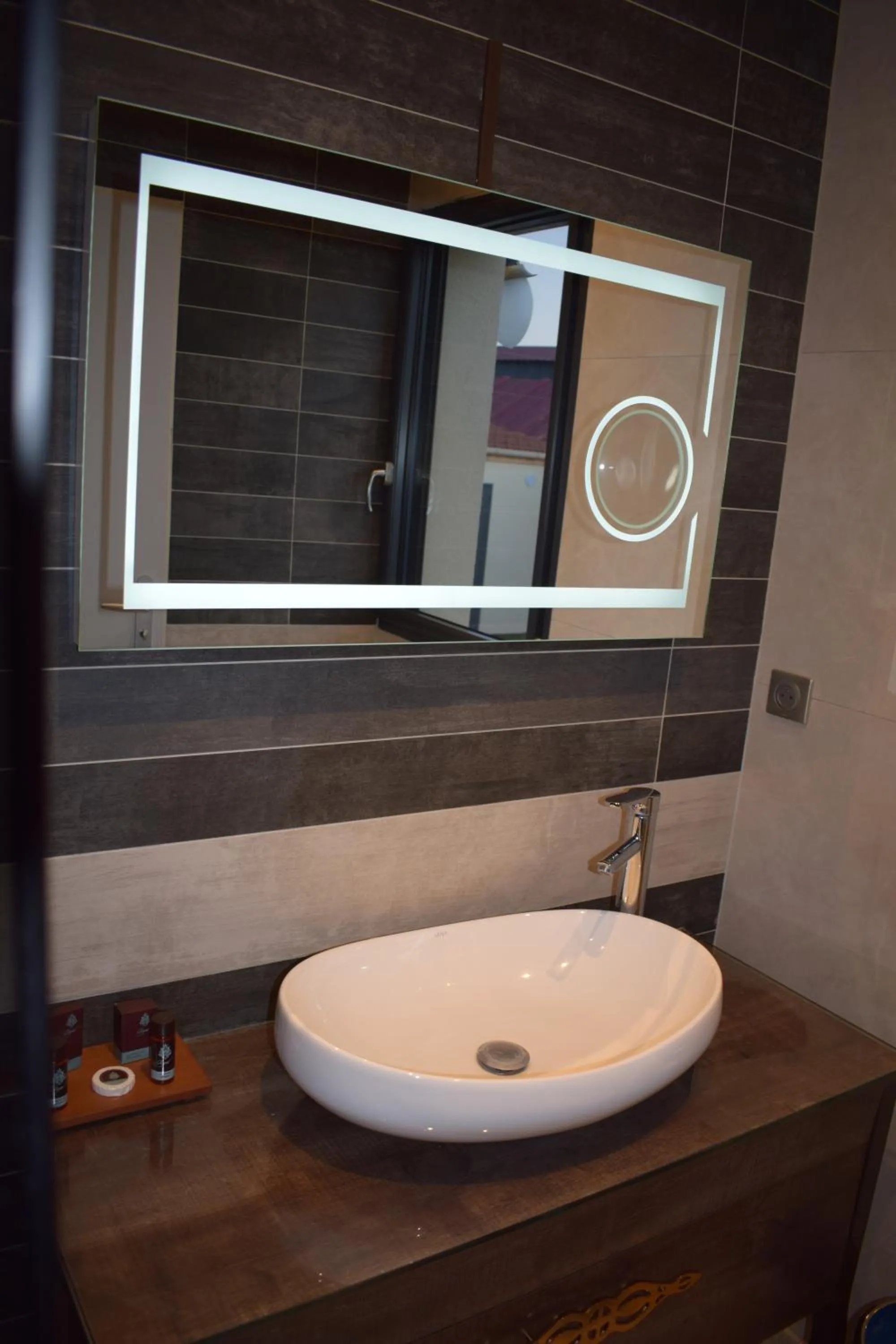 Paris Luxury Guest House - CDG Aéroport