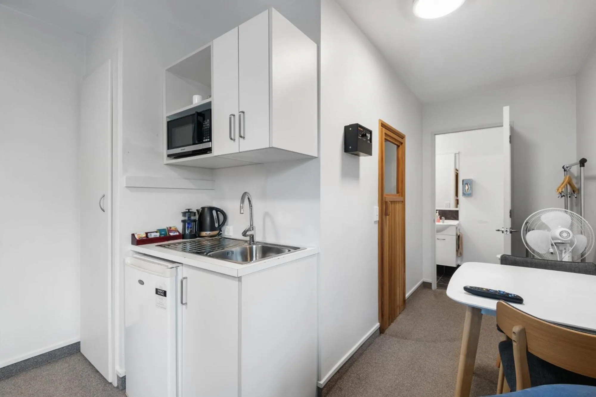 Kitchen or kitchenette in Panorama Motor Lodge