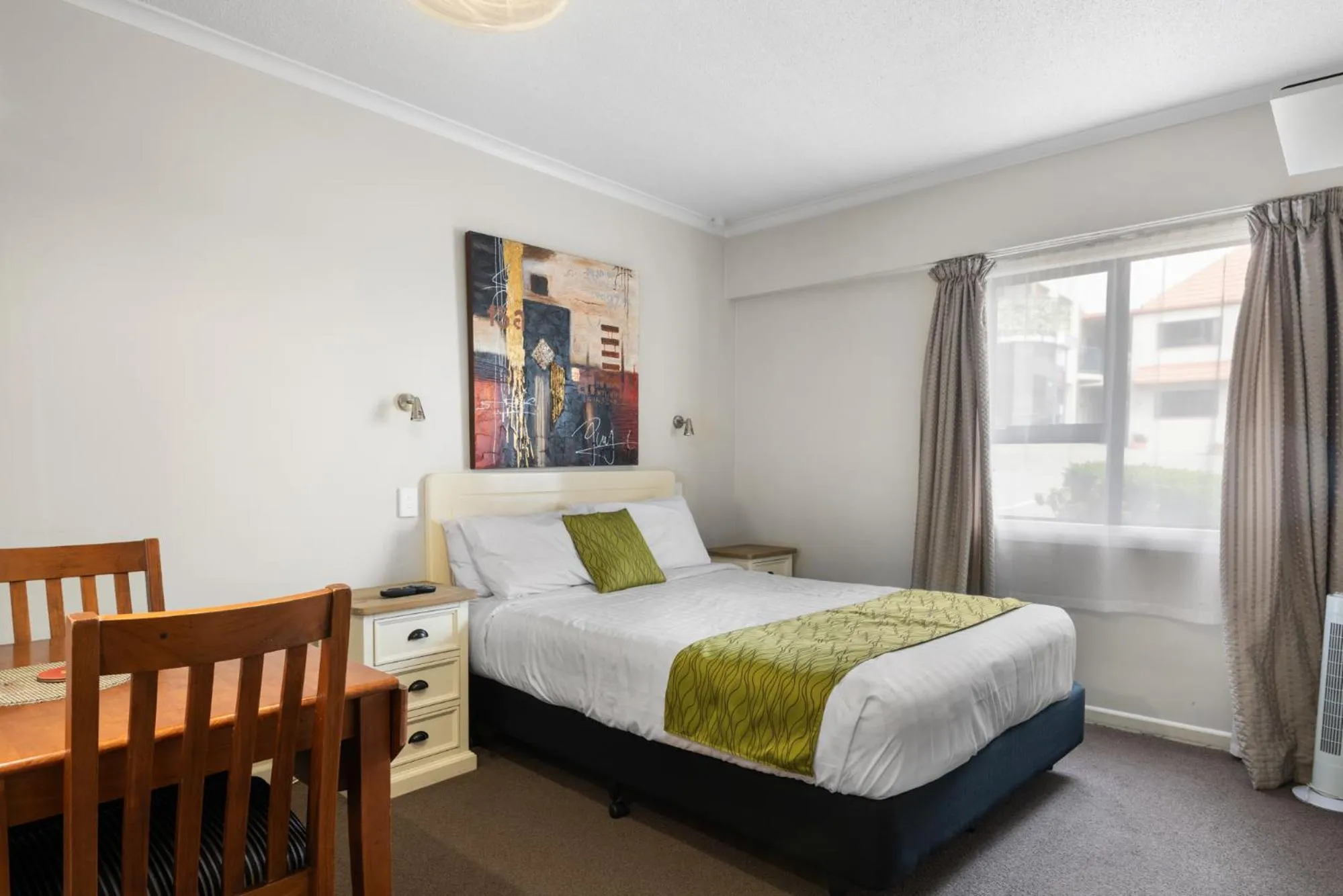 Bedroom, Bed in Panorama Motor Lodge