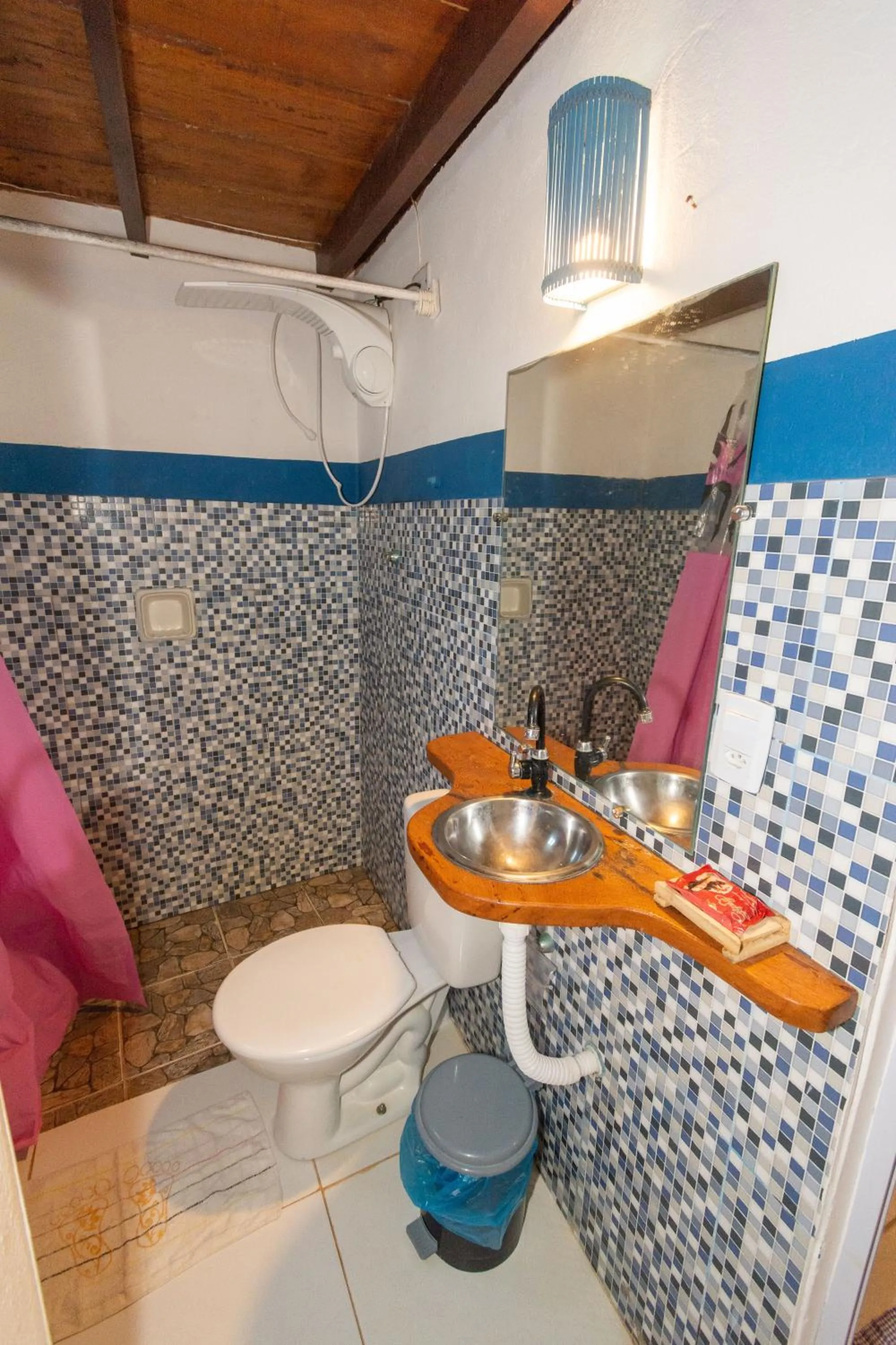 Toilet in Casa ImBale