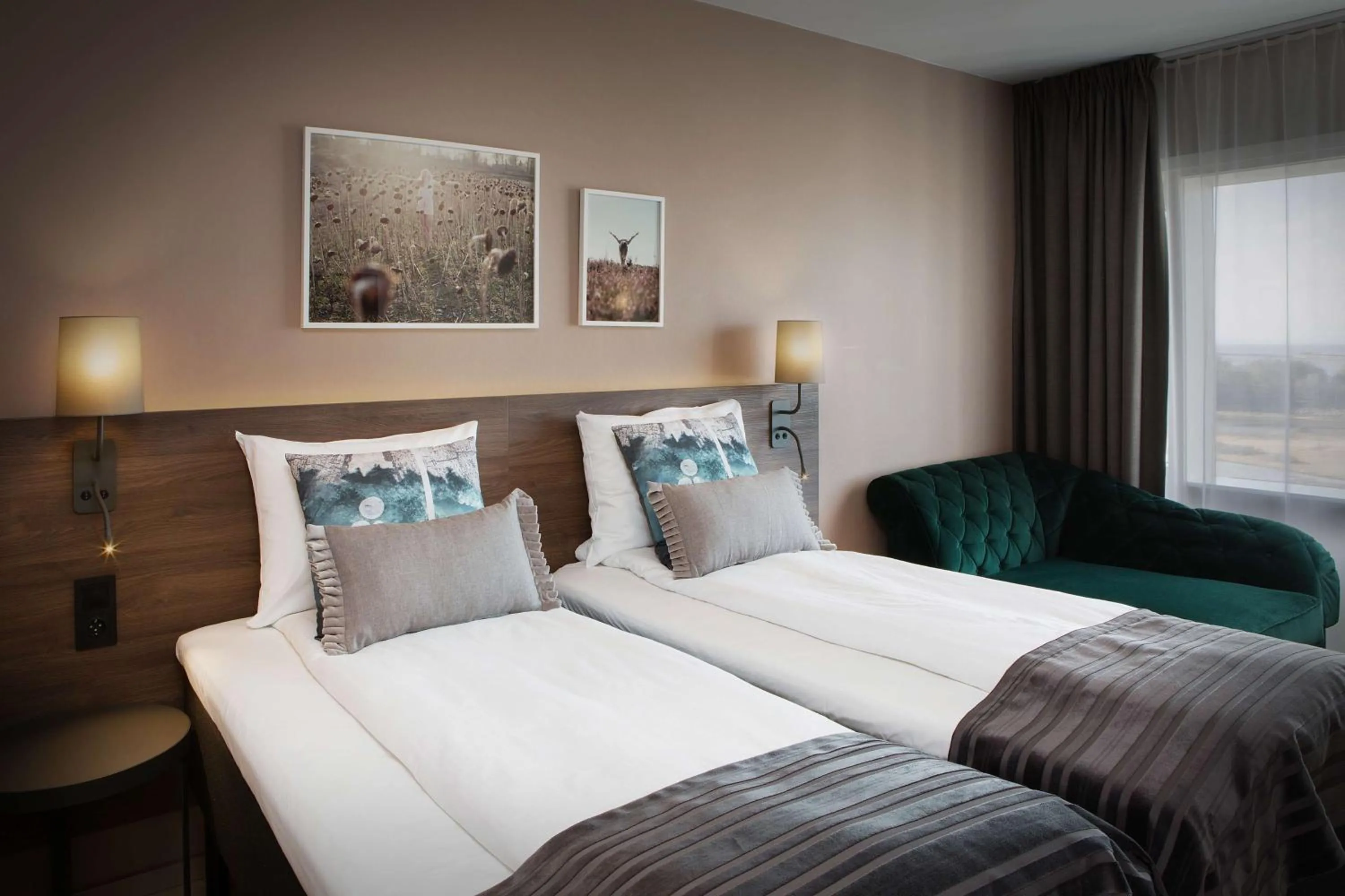 Bedroom, Bed in Scandic Hell