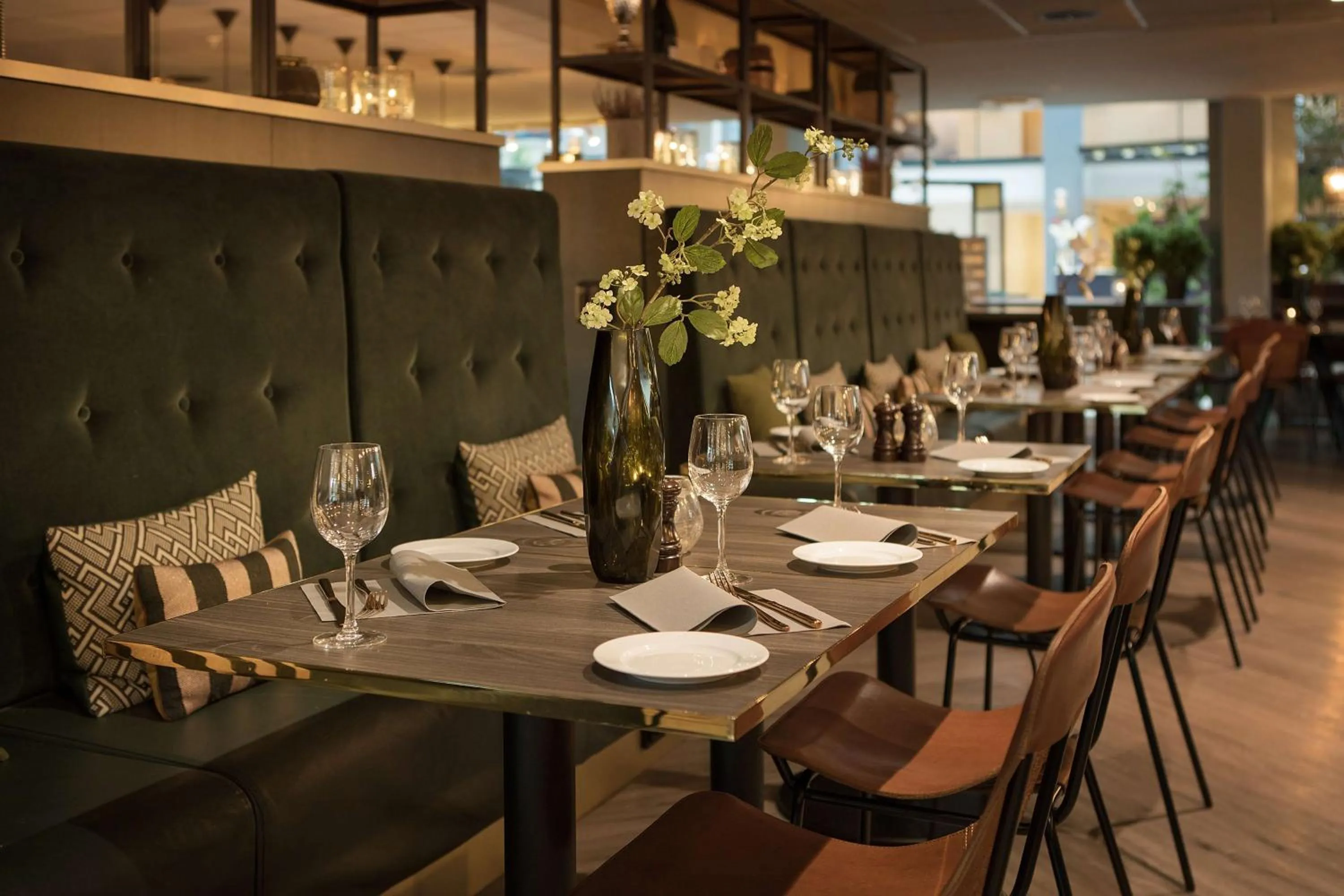 Restaurant/places to eat in Scandic Hell