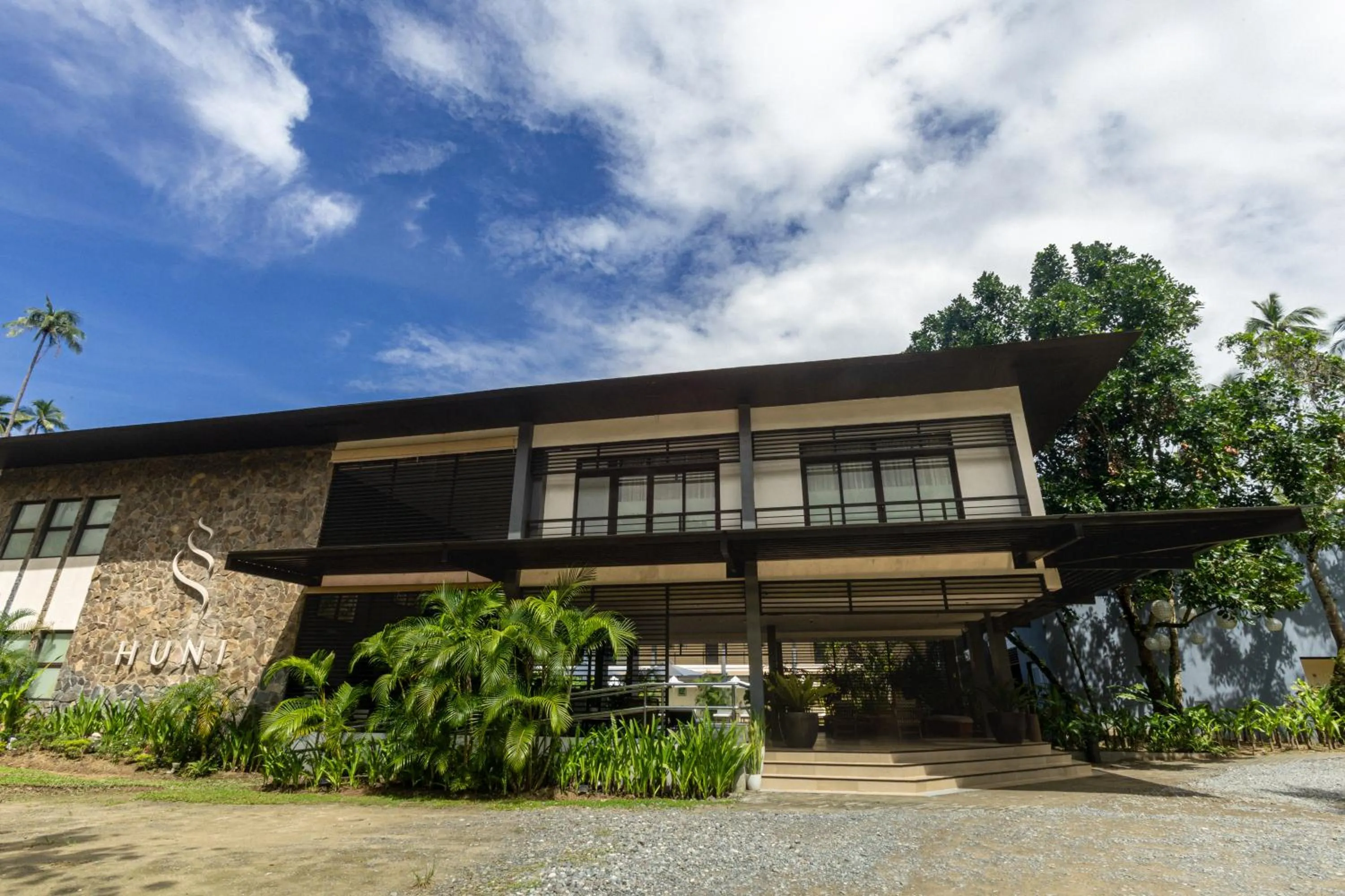 Facade/entrance in Huni Lio El Nido