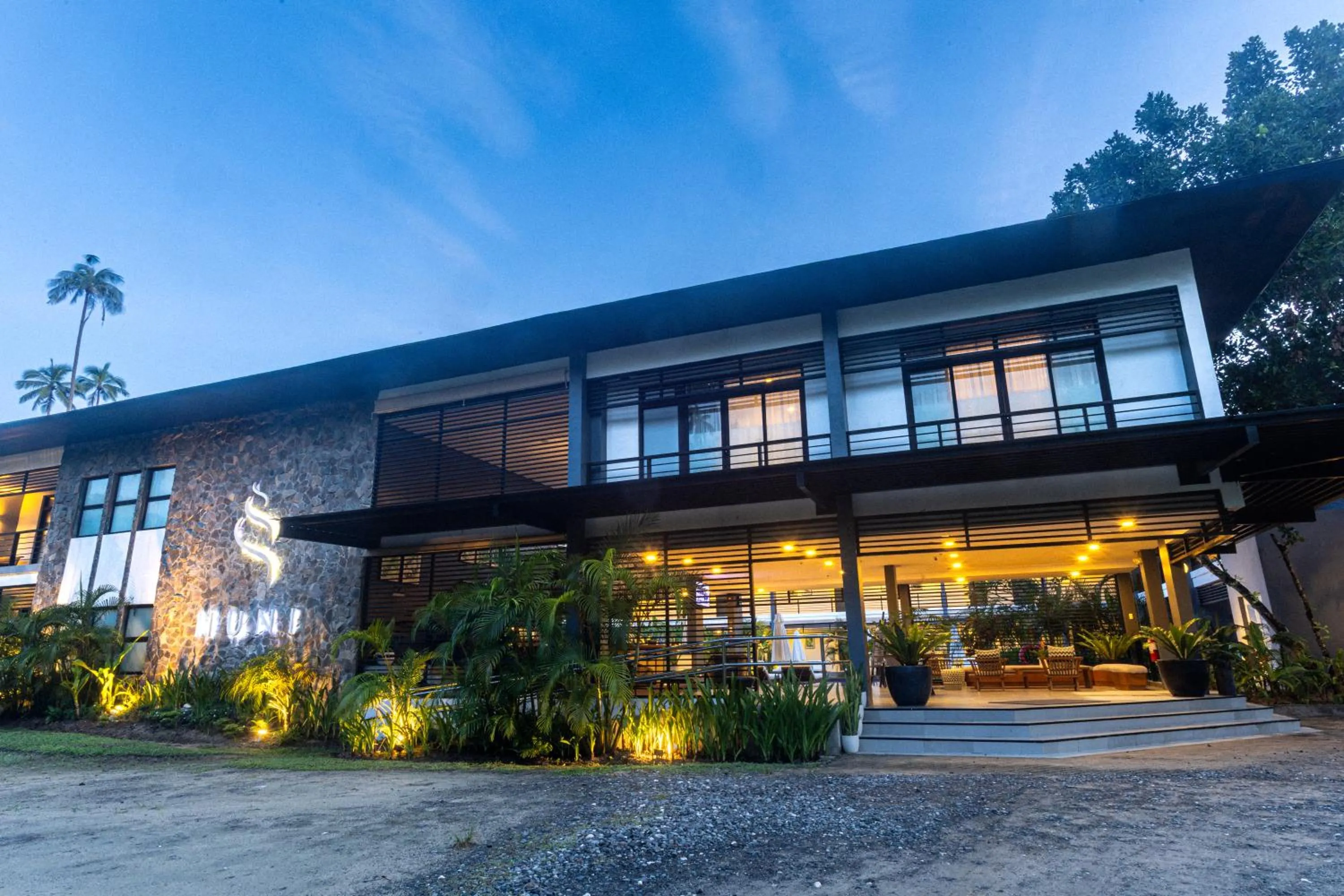 Facade/entrance in Huni Lio El Nido