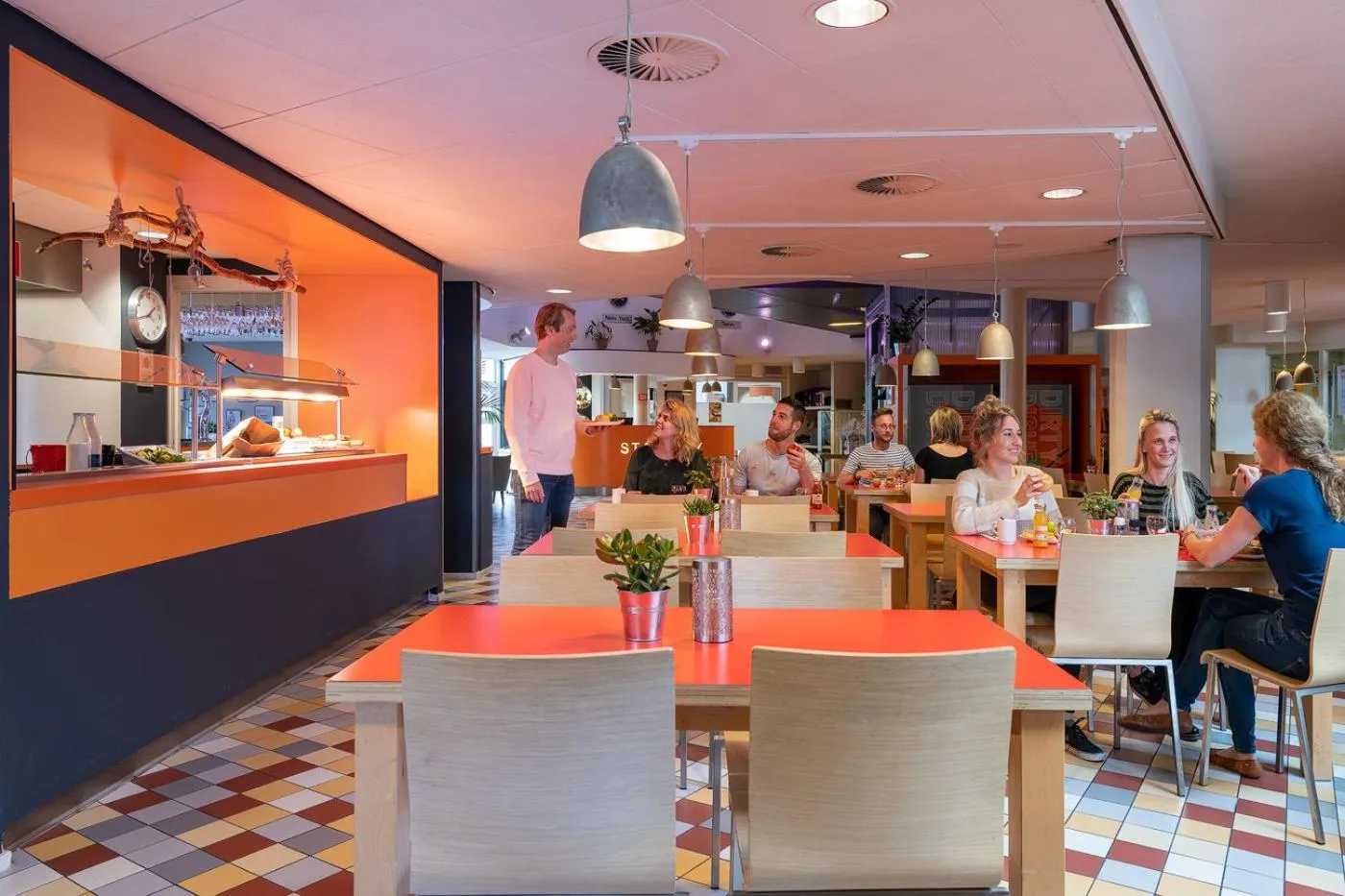 Restaurant/places to eat in Stayokay Hostel Rotterdam - fully renovated April 2026