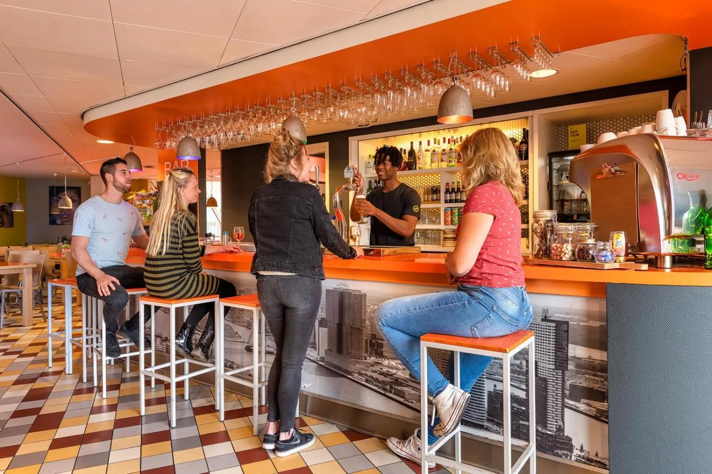 Lounge or bar in Stayokay Hostel Rotterdam - fully renovated April 2026