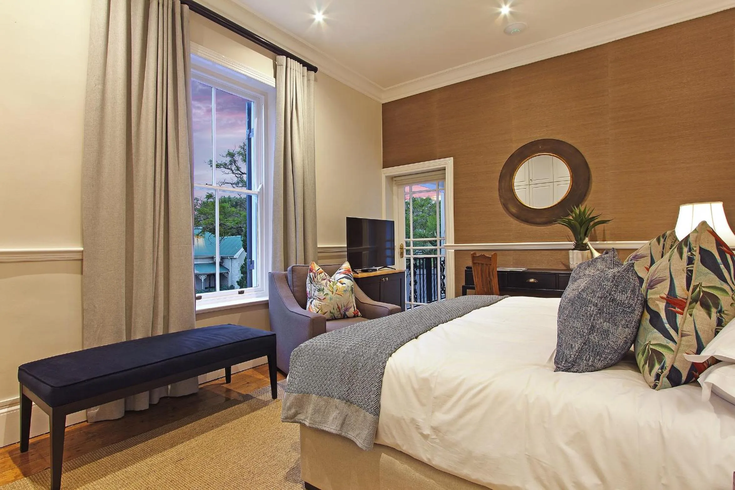 Bedroom, Bed in Stellenbosch Manor