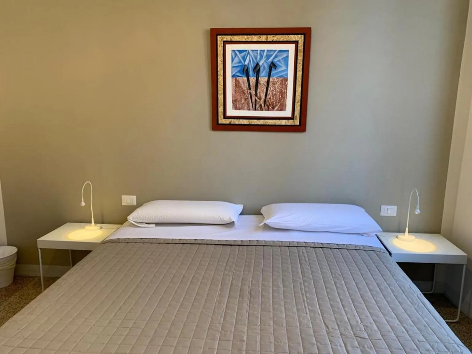 Photo of the whole room, Bed in Regis Condo