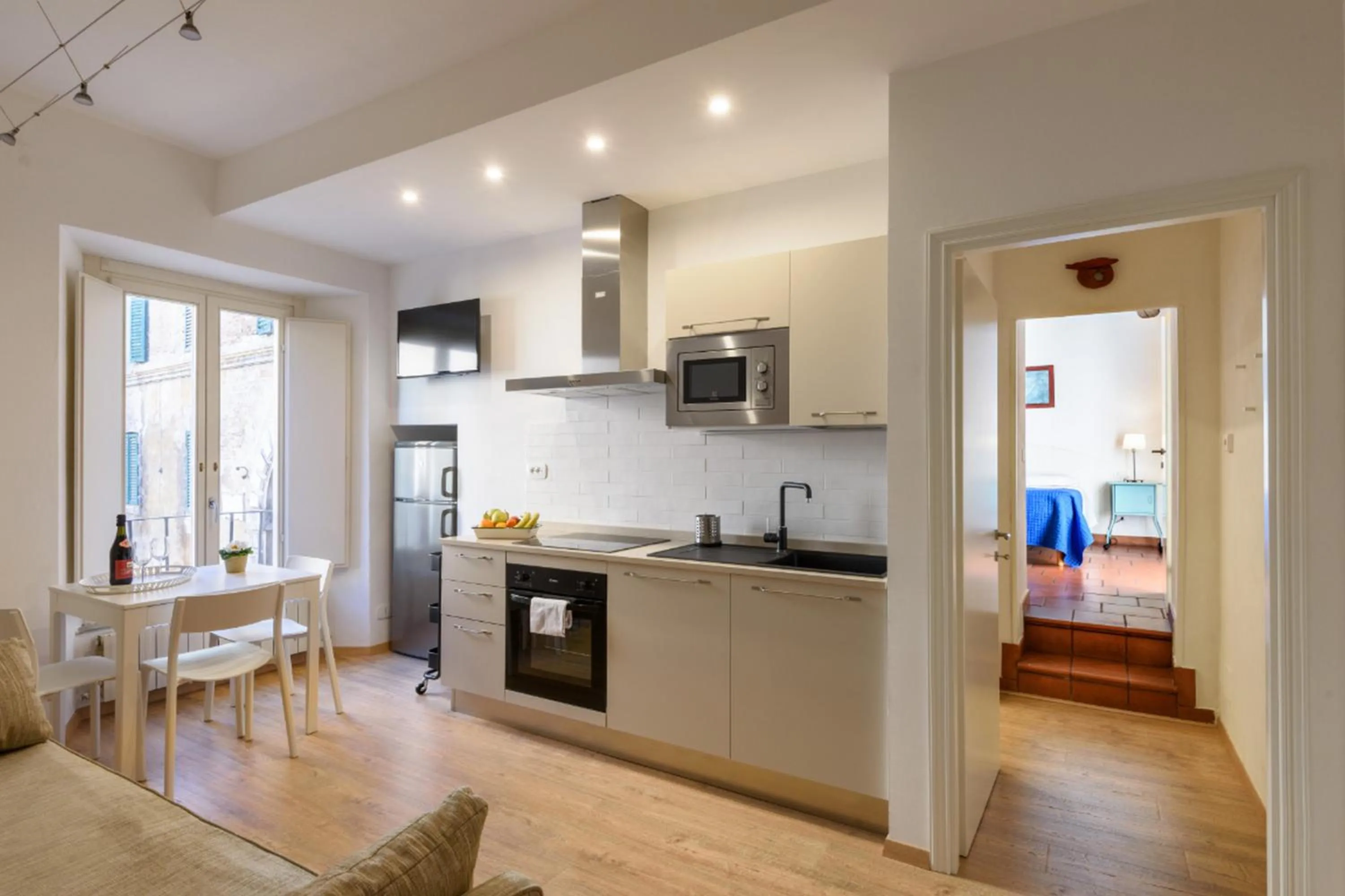 Kitchen or kitchenette in Regis Condo