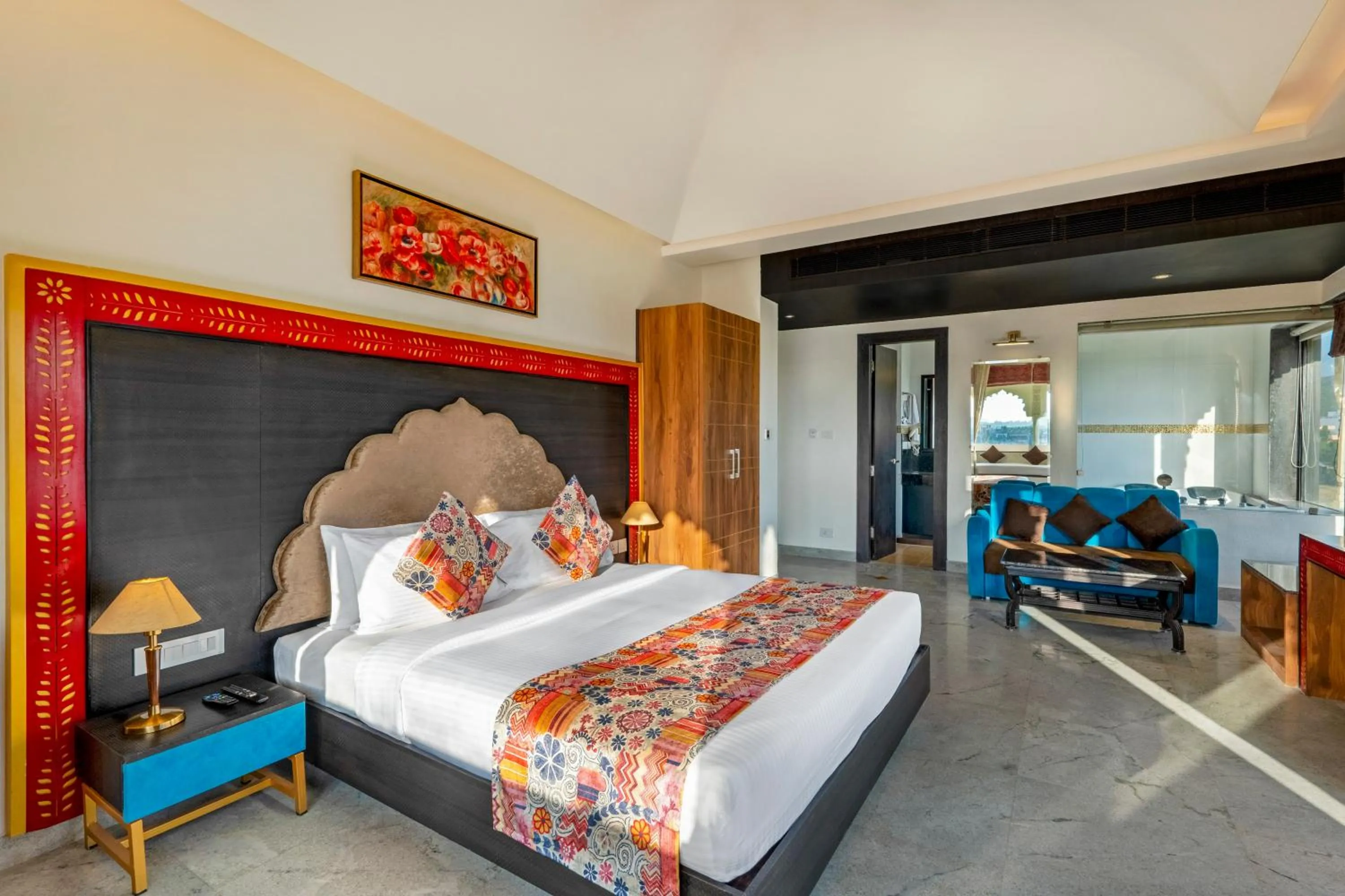 Seating area, Bed in Sterling Balicha Udaipur