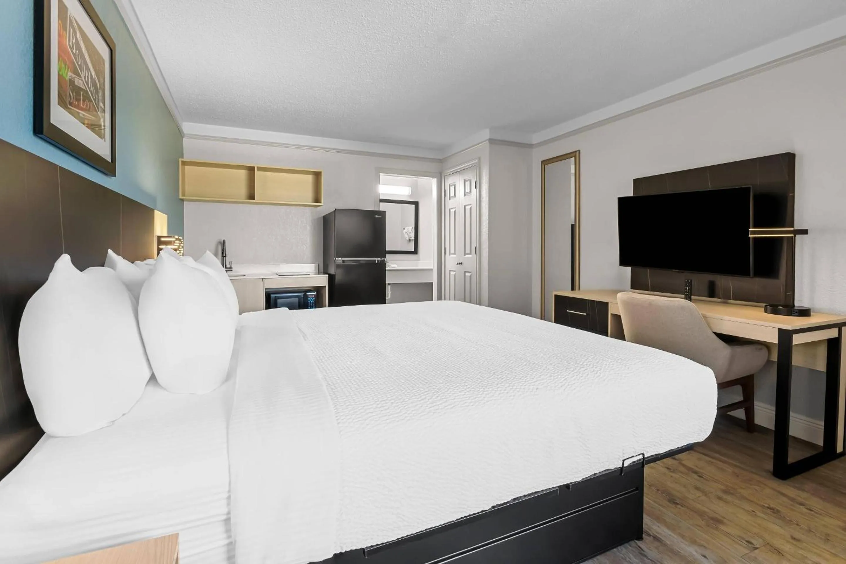 Bedroom, Bed in Quality Inn Slidell I-10