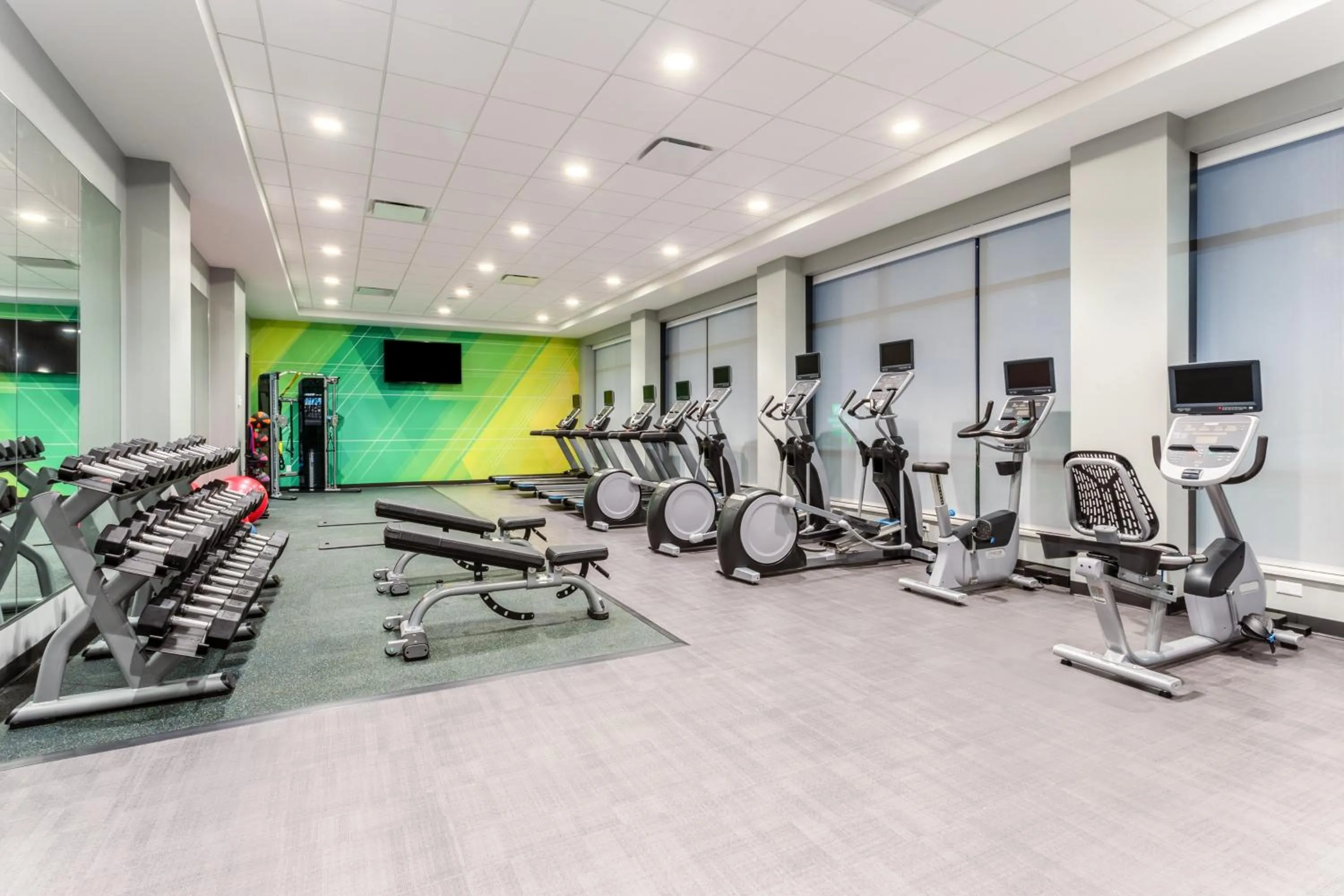 Fitness centre/facilities in Holiday Inn & Suites Cedar Falls-Waterloo Event Ctr by IHG