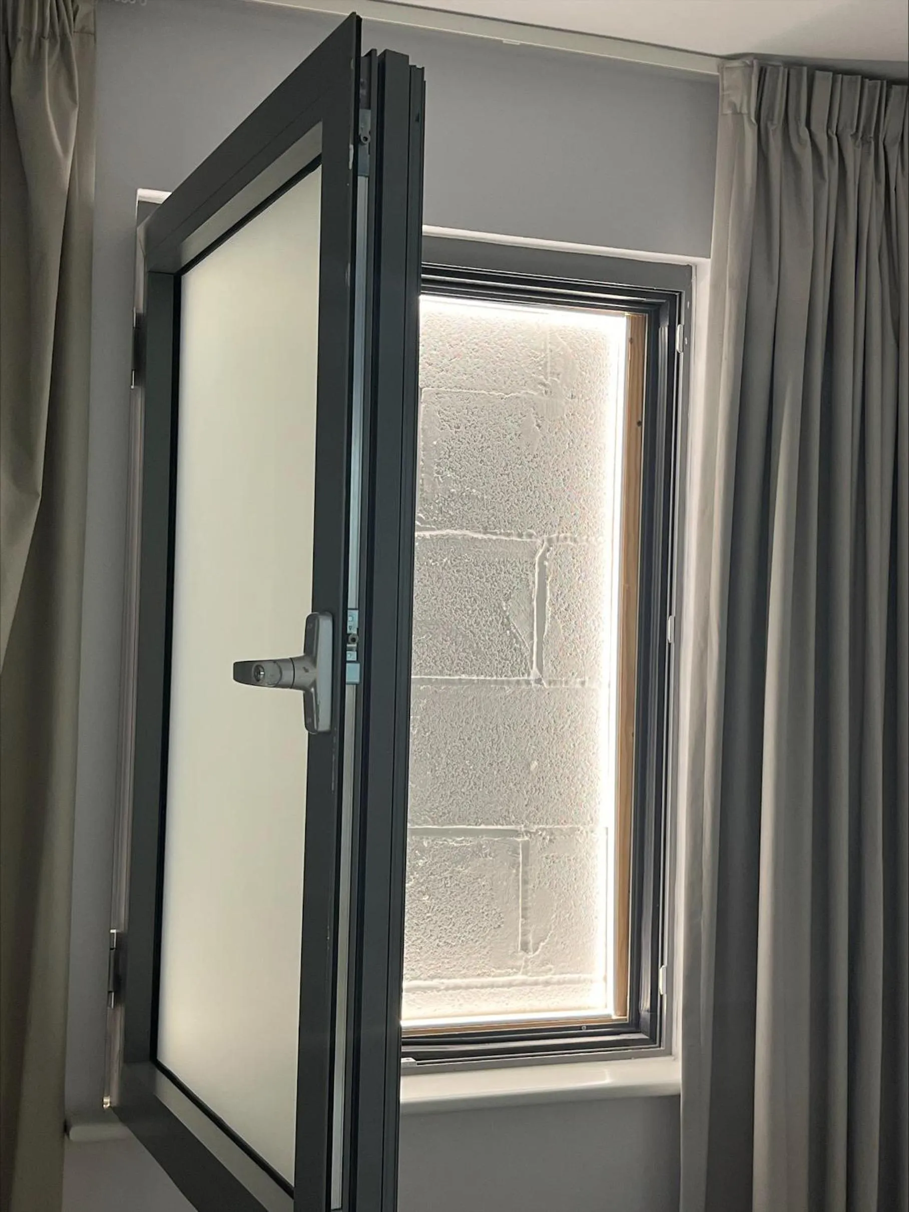 Bedroom in ibis budget Swindon