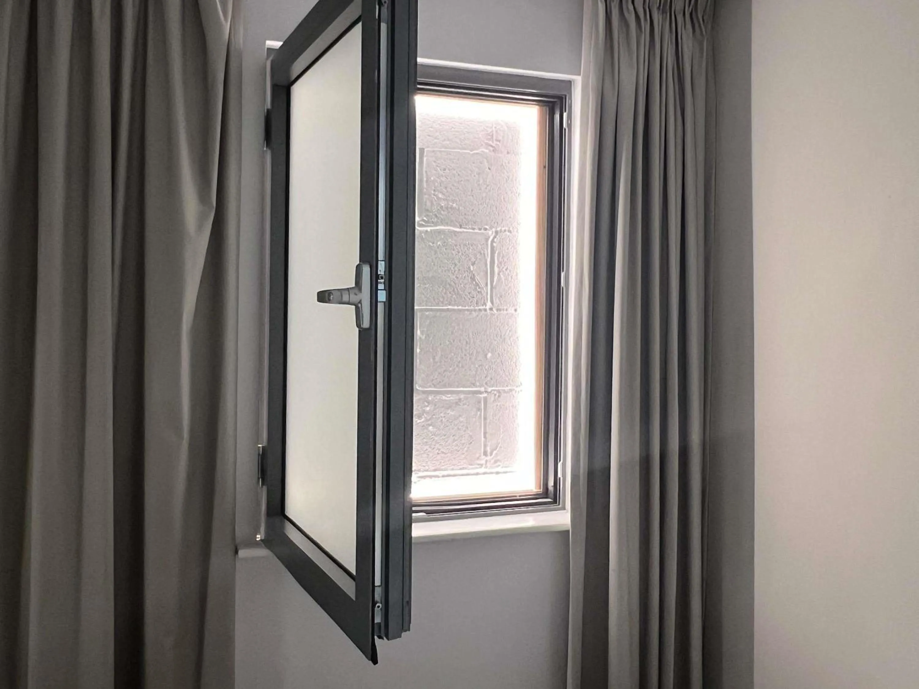 Bedroom in ibis budget Swindon