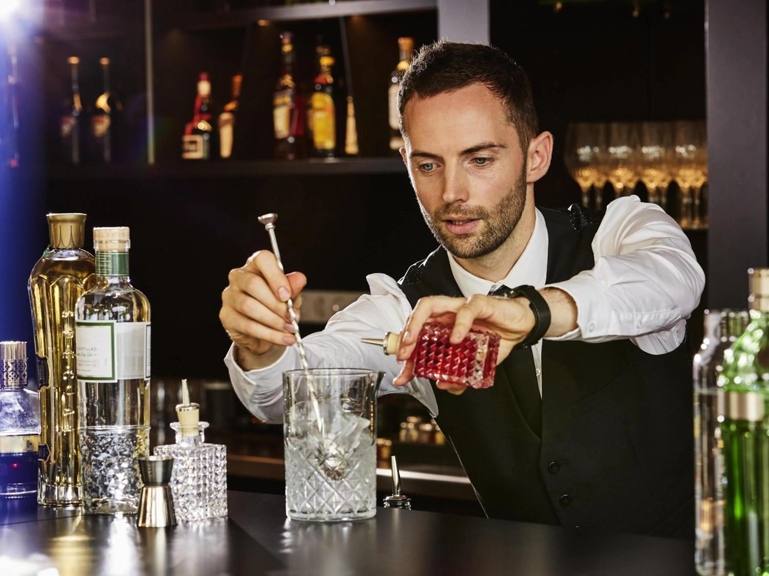 Lounge or bar in Le Domaine des Vanneaux Golf & Spa L'Isle Adam - MGallery Collection