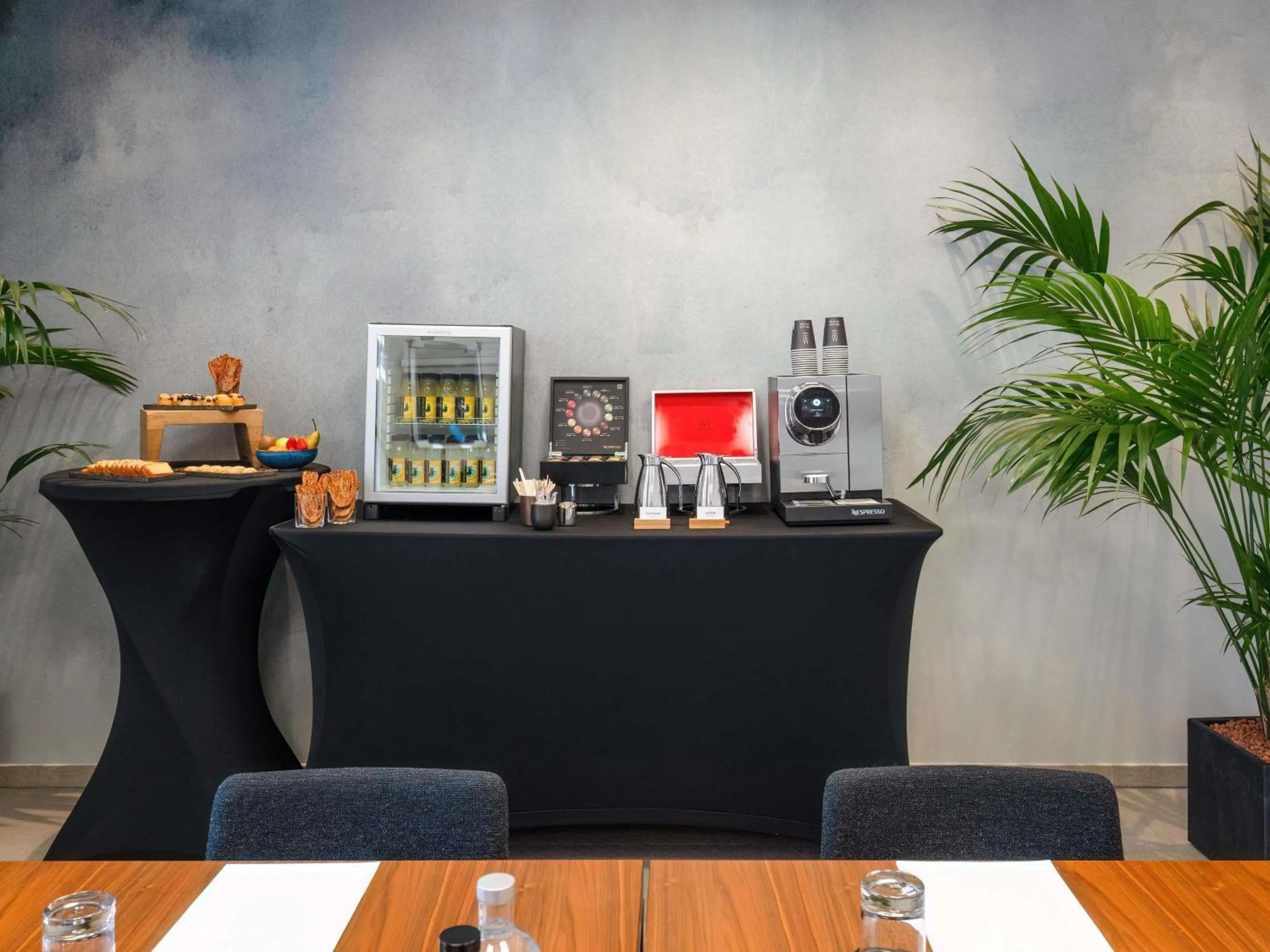 Meeting/conference room in Le Domaine des Vanneaux Golf & Spa L'Isle Adam - MGallery Collection