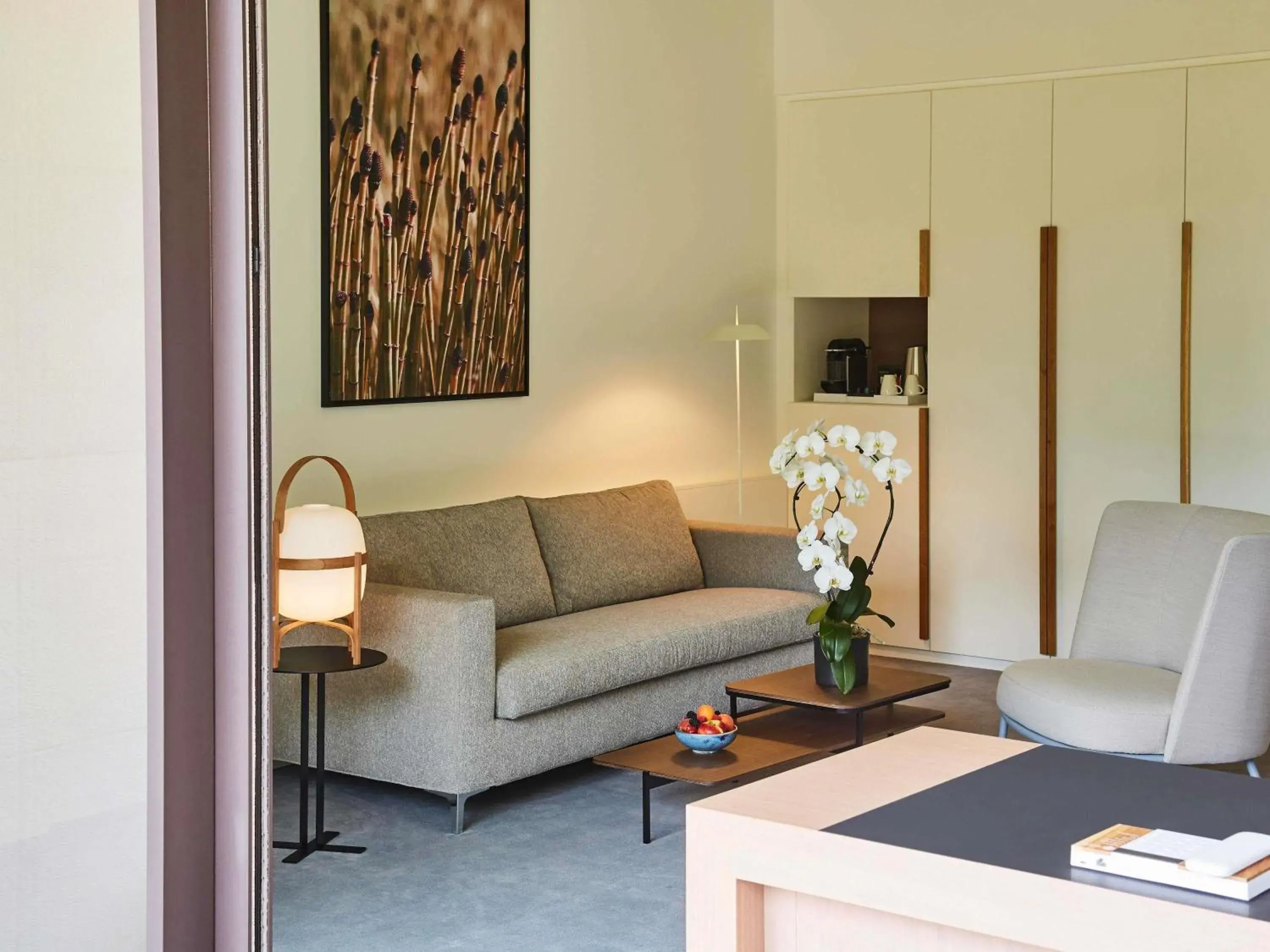 Executive Suite with One King Bed and Sofa - Forest View in Le Domaine des Vanneaux Golf & Spa L'Isle Adam - MGallery Collection Executive Suite with One King Bed and Sofa - Forest View in Le Domaine des Vanneaux Golf & Spa L'Isle Adam - MGallery Collection