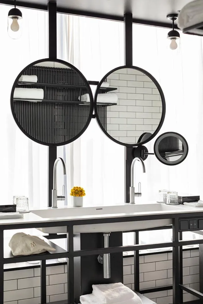 Bathroom in The Bridge Wroclaw - MGallery