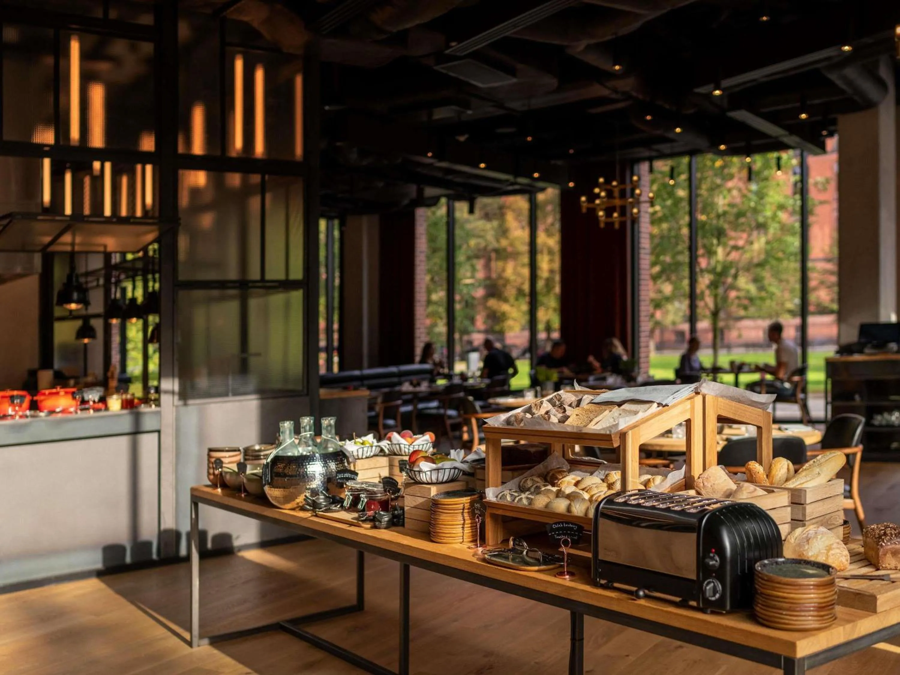 Breakfast in The Bridge Wroclaw - MGallery