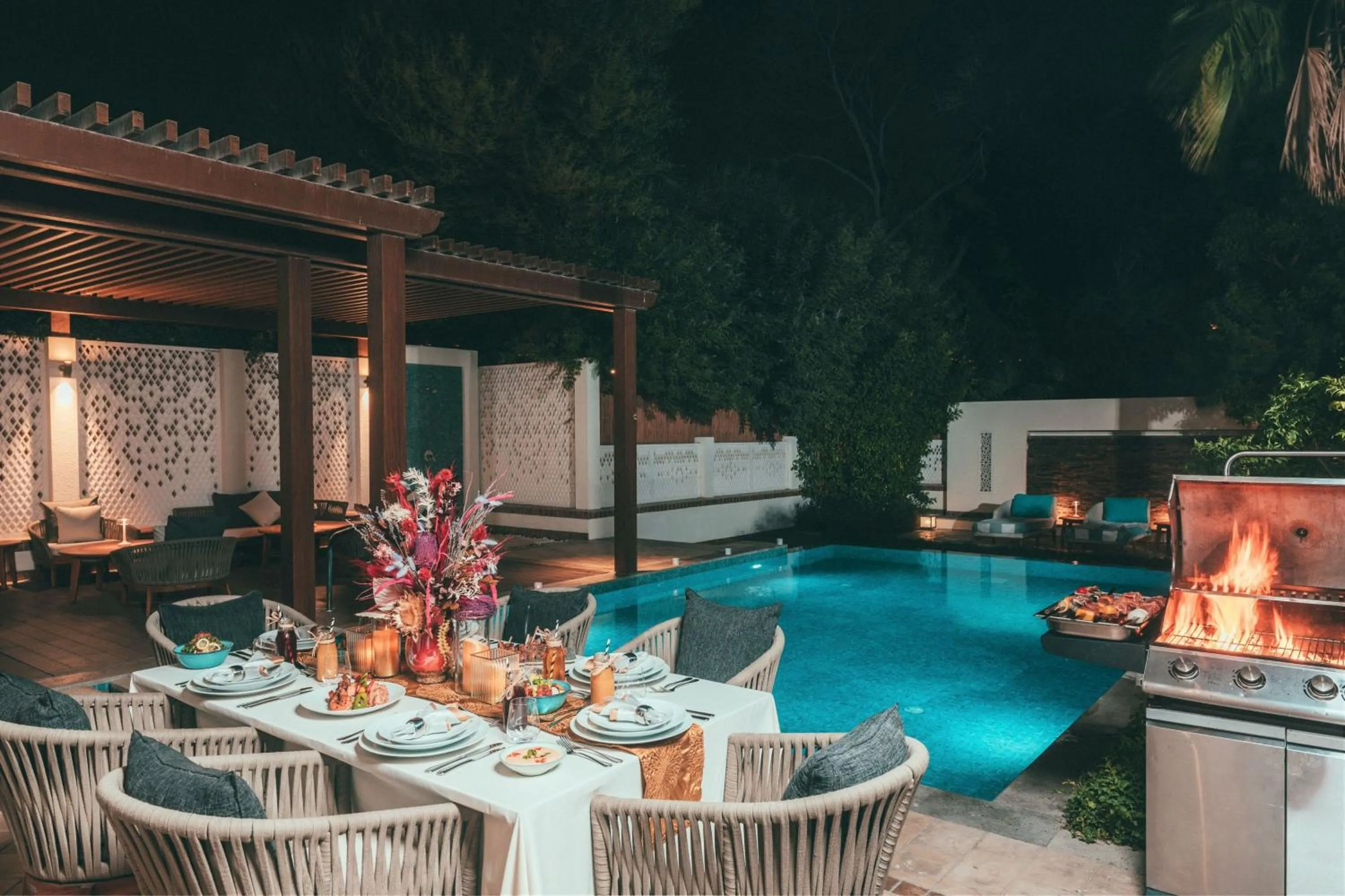 Swimming pool in Al Messila, A Luxury Collection Resort & Spa, Doha