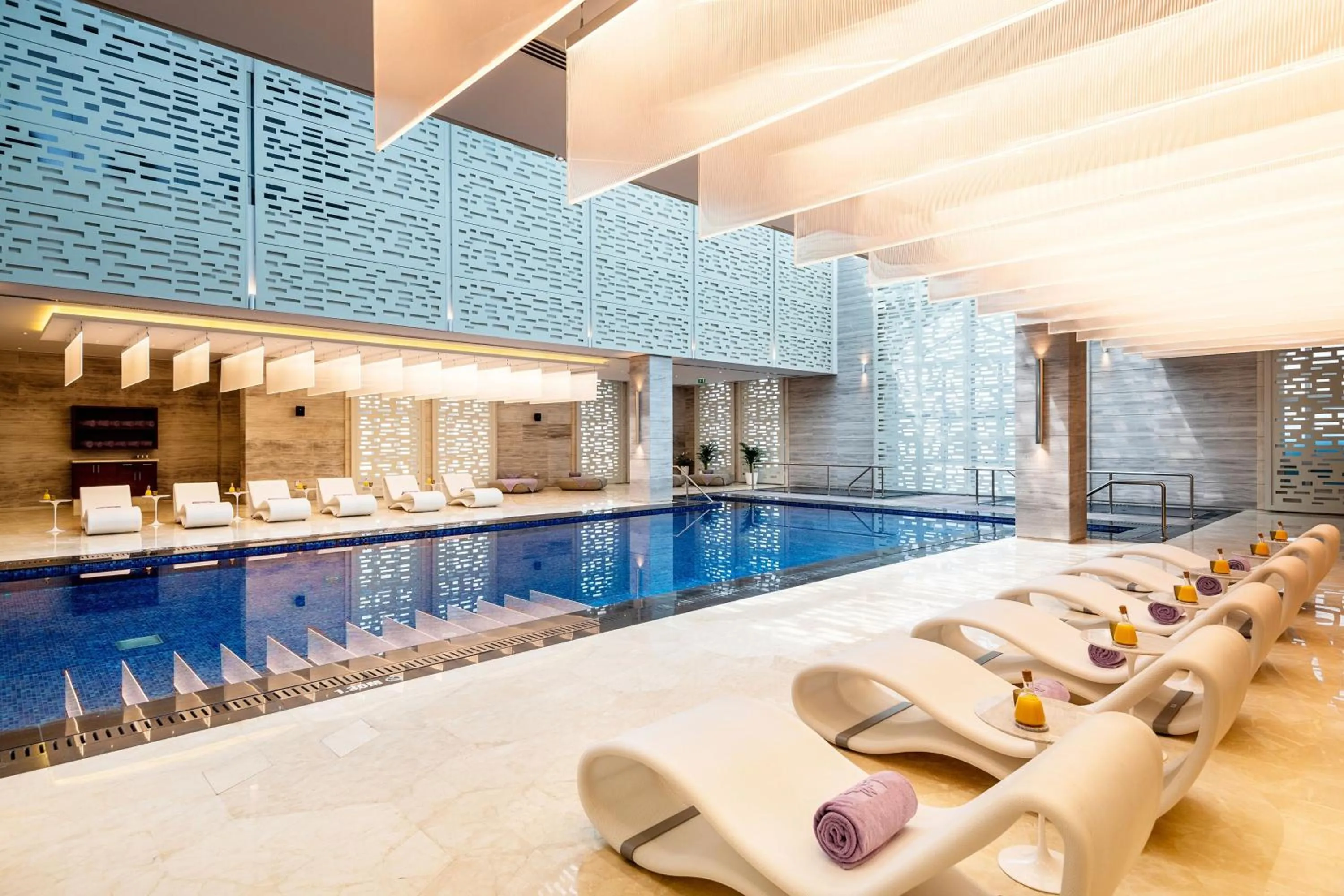 Swimming pool in Al Messila, A Luxury Collection Resort & Spa, Doha
