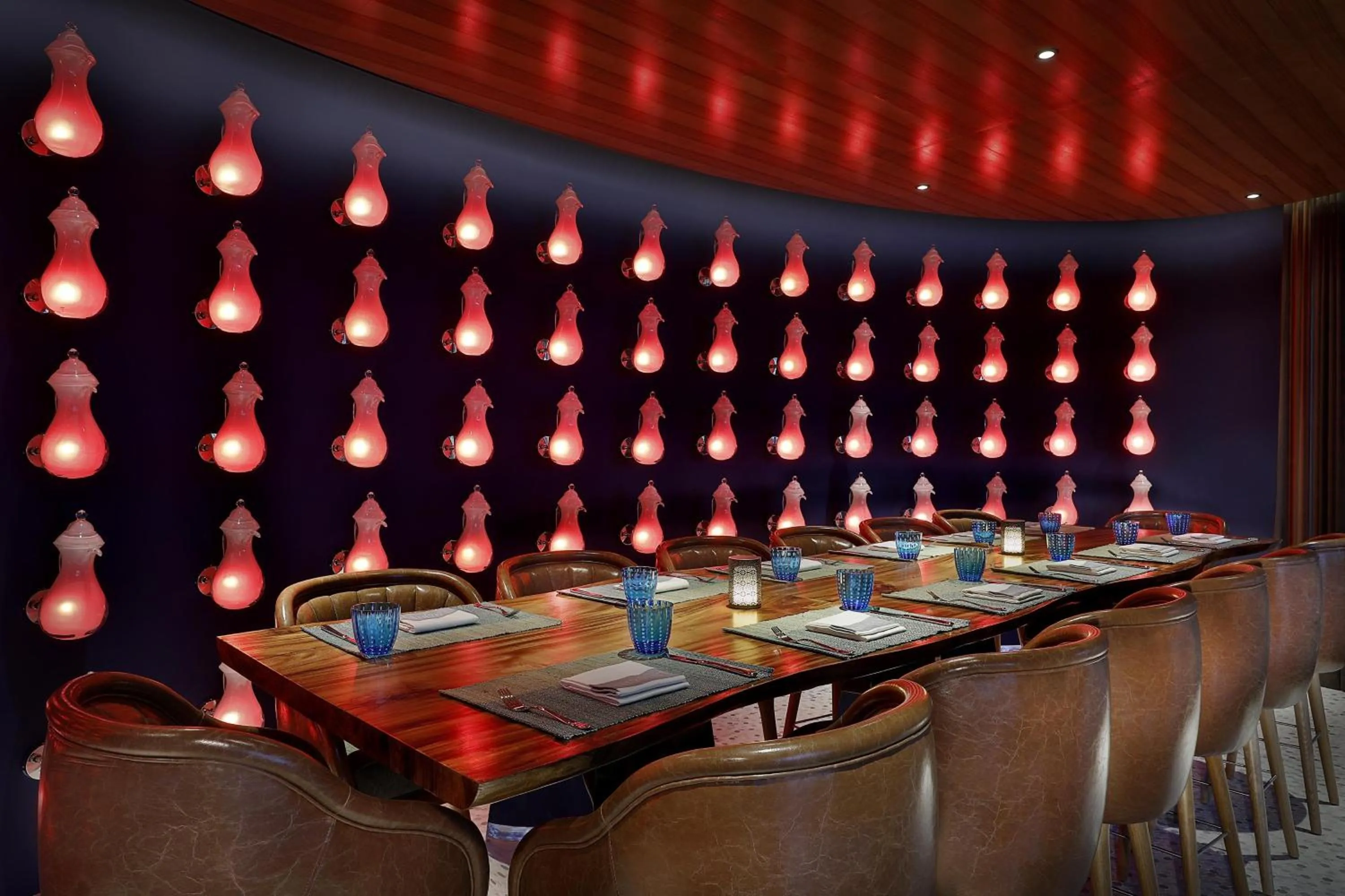 Restaurant/places to eat in W Muscat