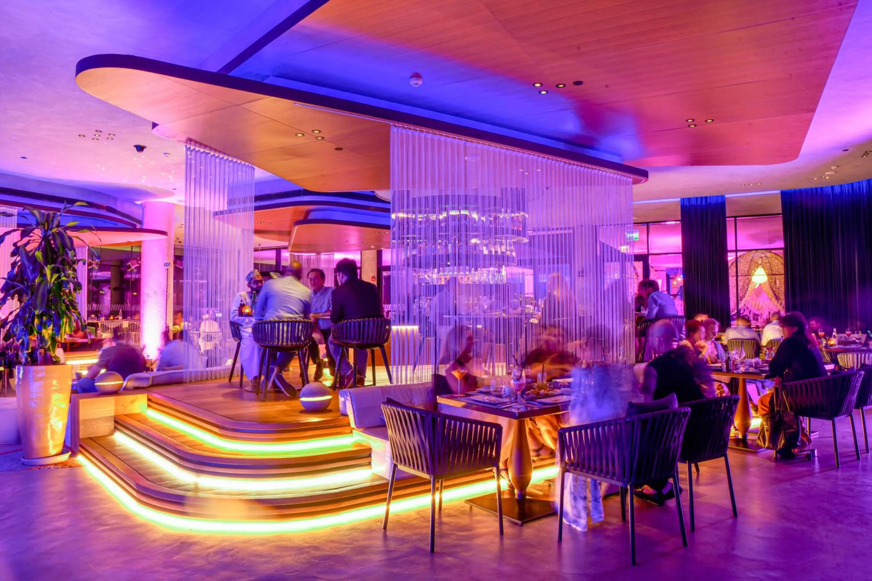 Restaurant/places to eat in W Muscat