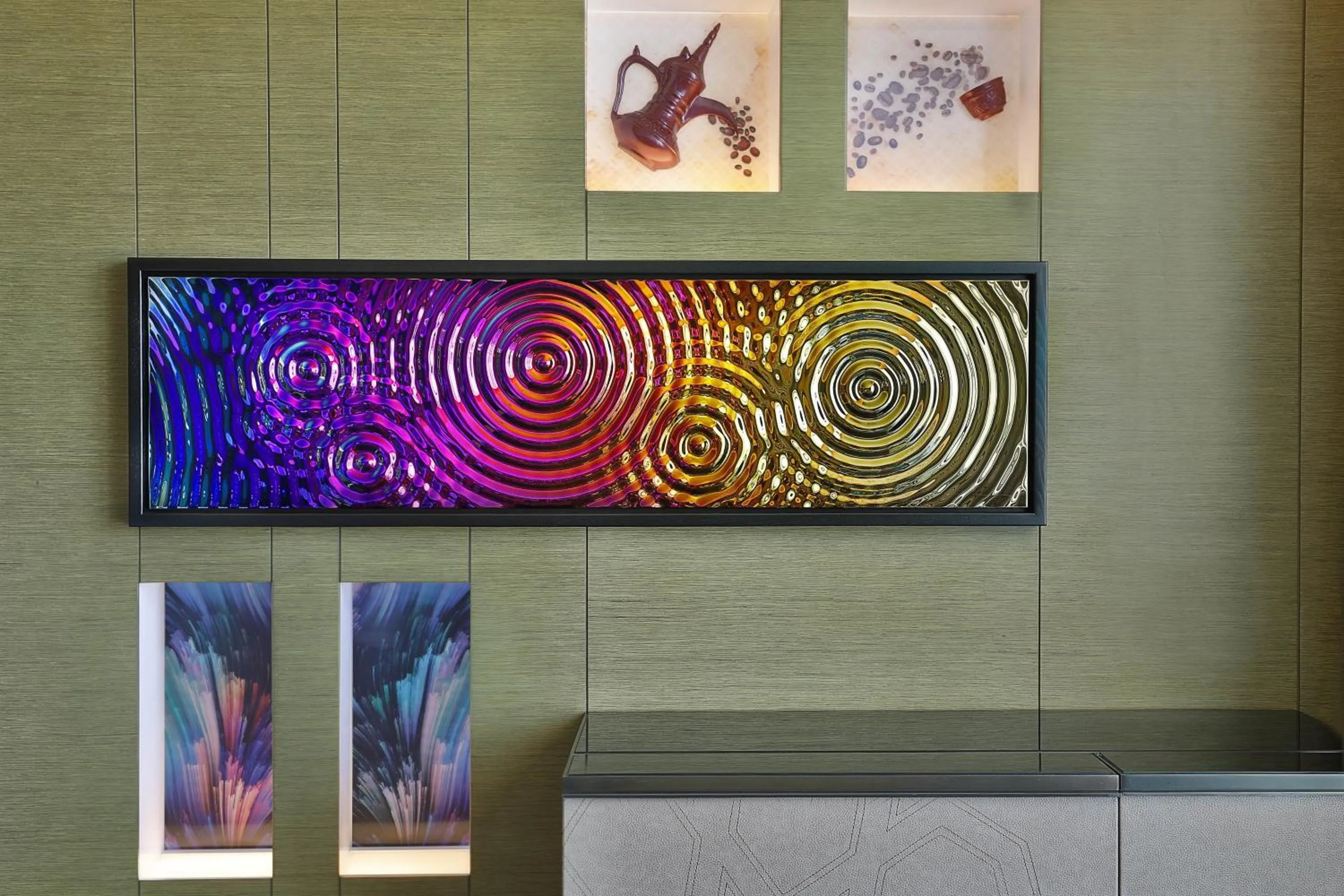 Photo of the whole room in W Muscat