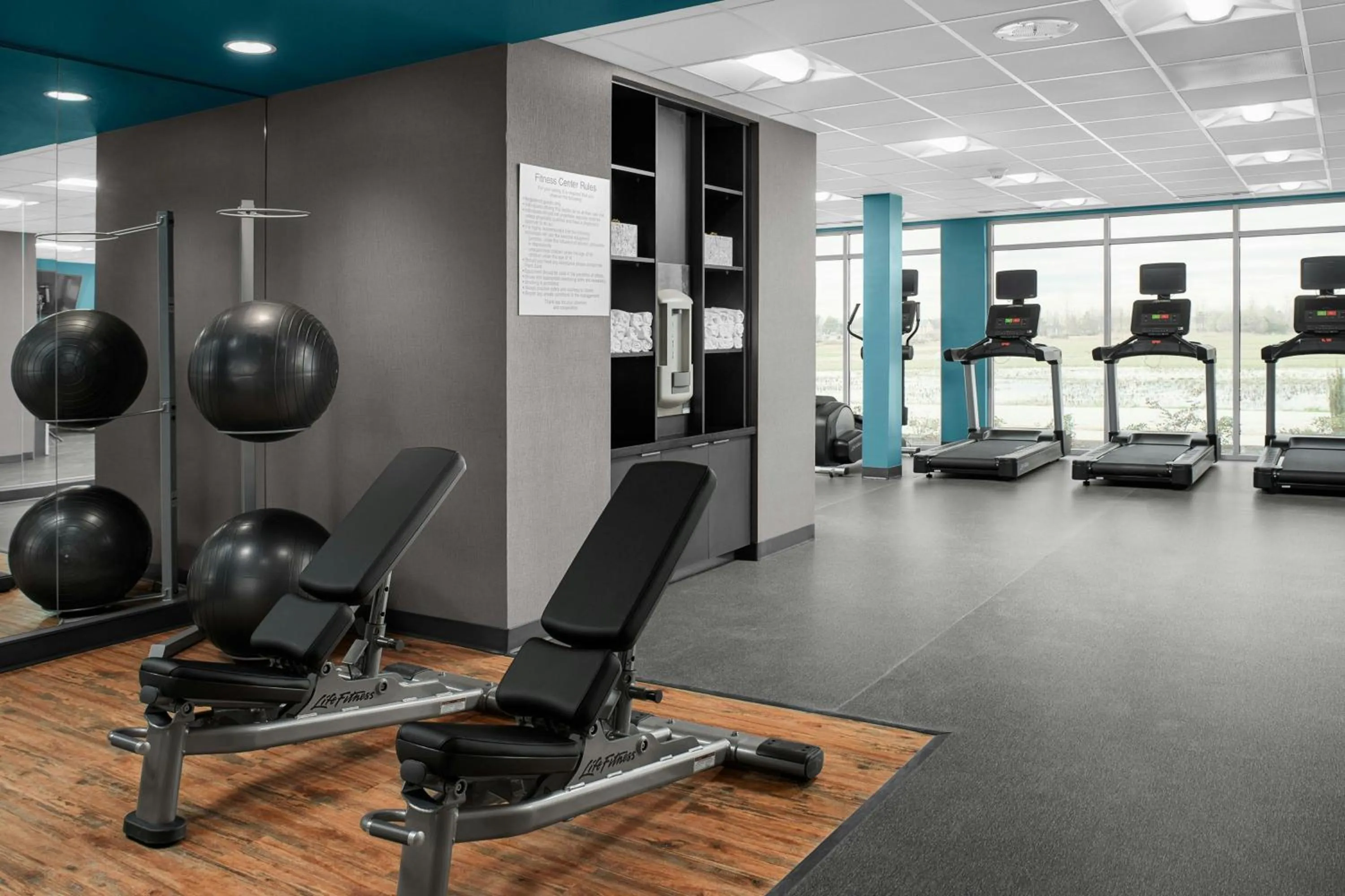 Fitness centre/facilities in Fairfield Inn & Suites by Marriott Memphis Marion, AR