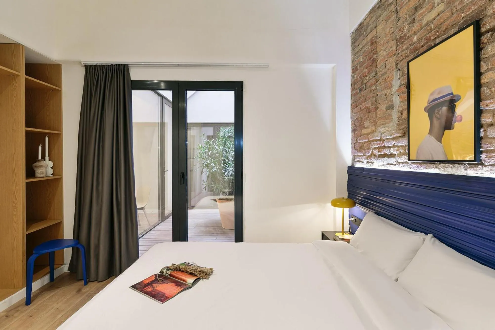 Bedroom, Bed in Arte Suites by Olala Homes