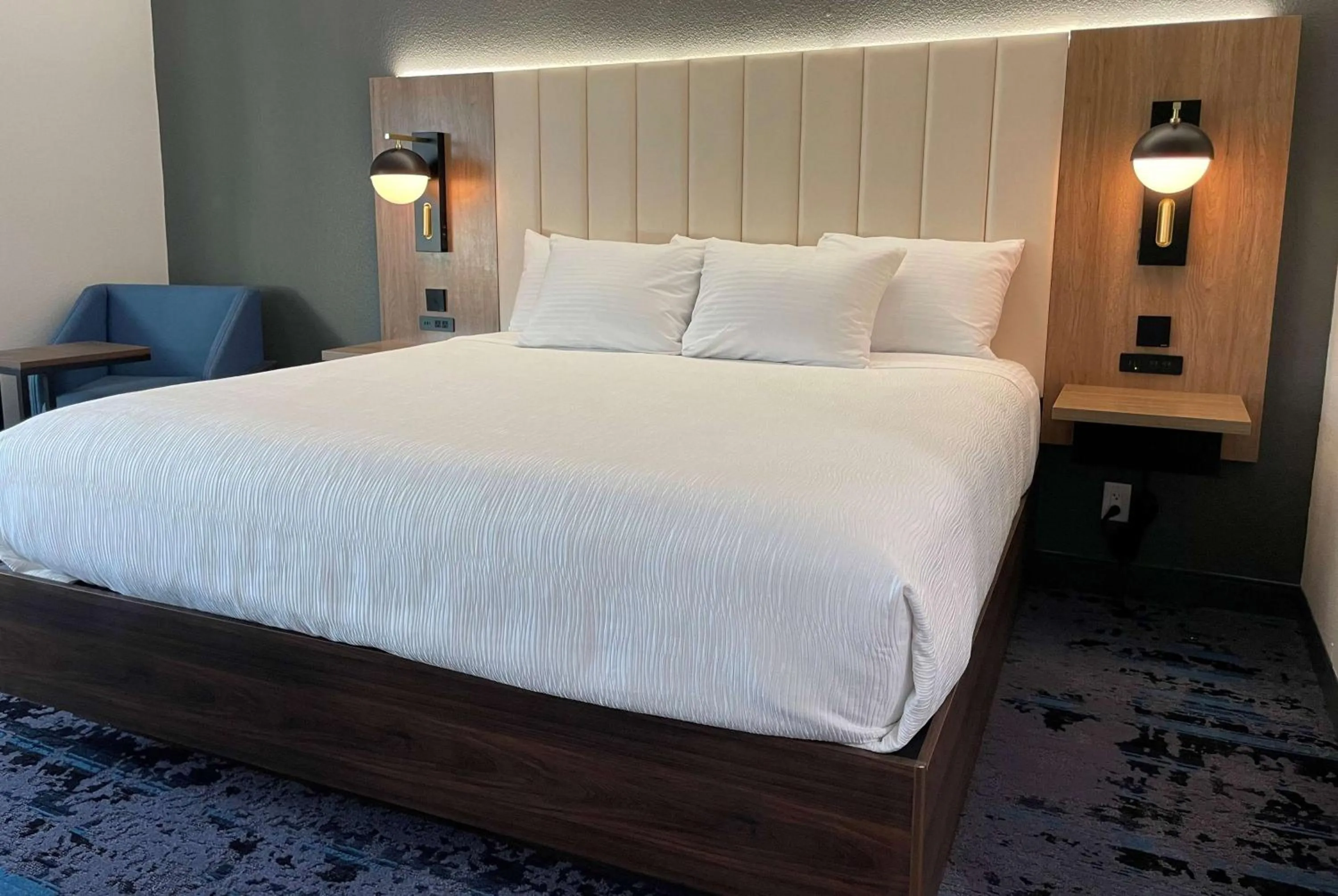 Deluxe King Room in La Quinta by Wyndham Springdale