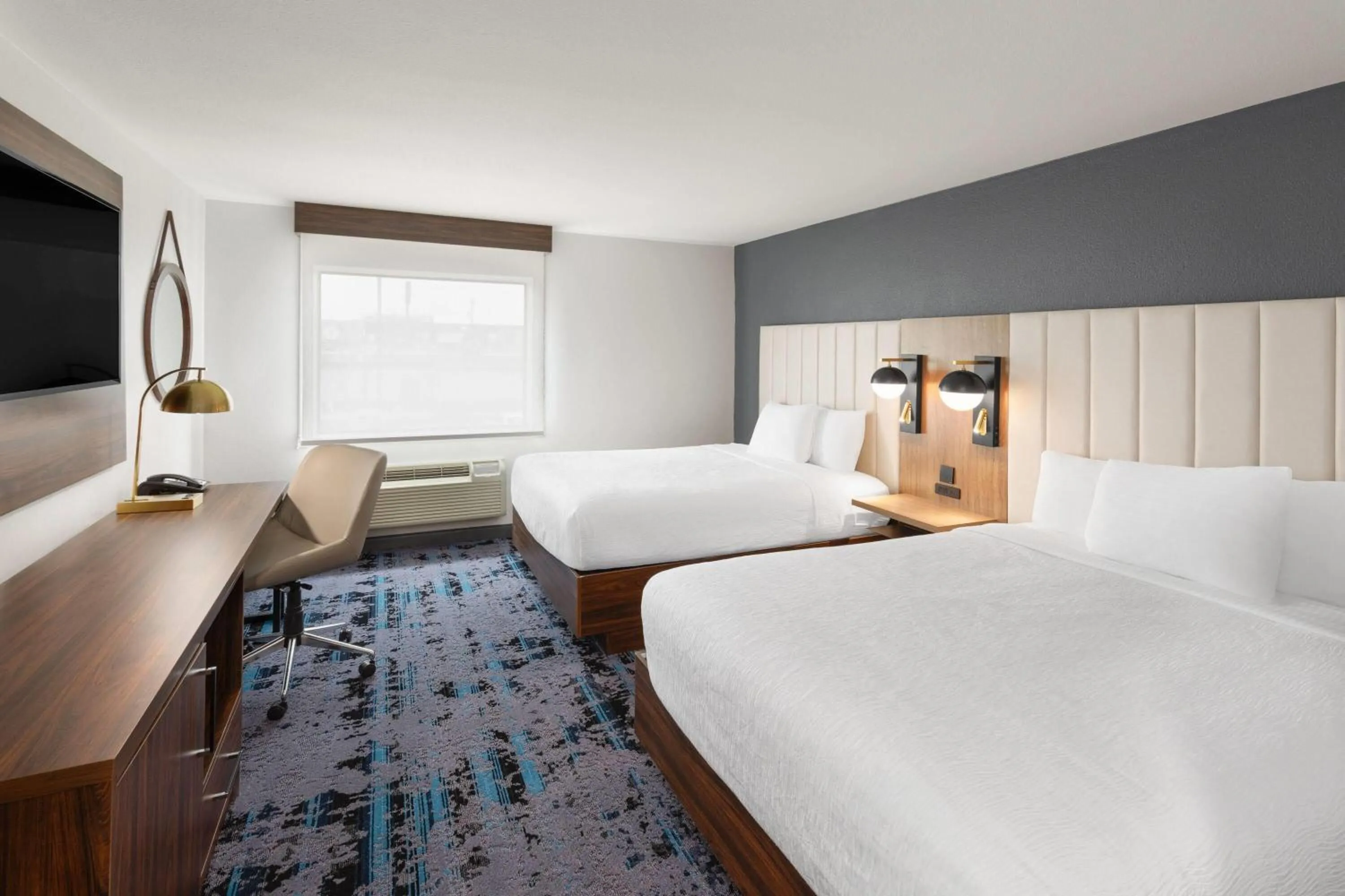 Photo of the whole room, Bed in La Quinta by Wyndham Springdale