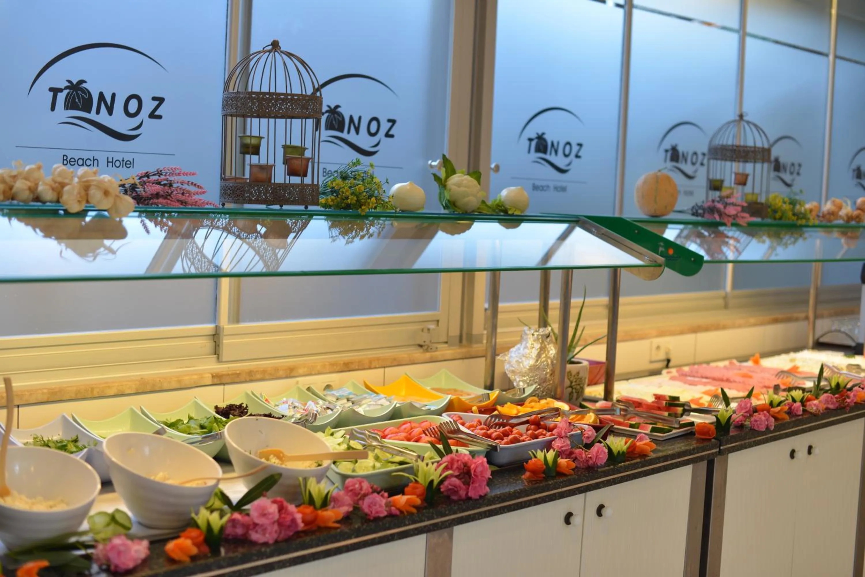 Food in Tonoz Beach Hotel