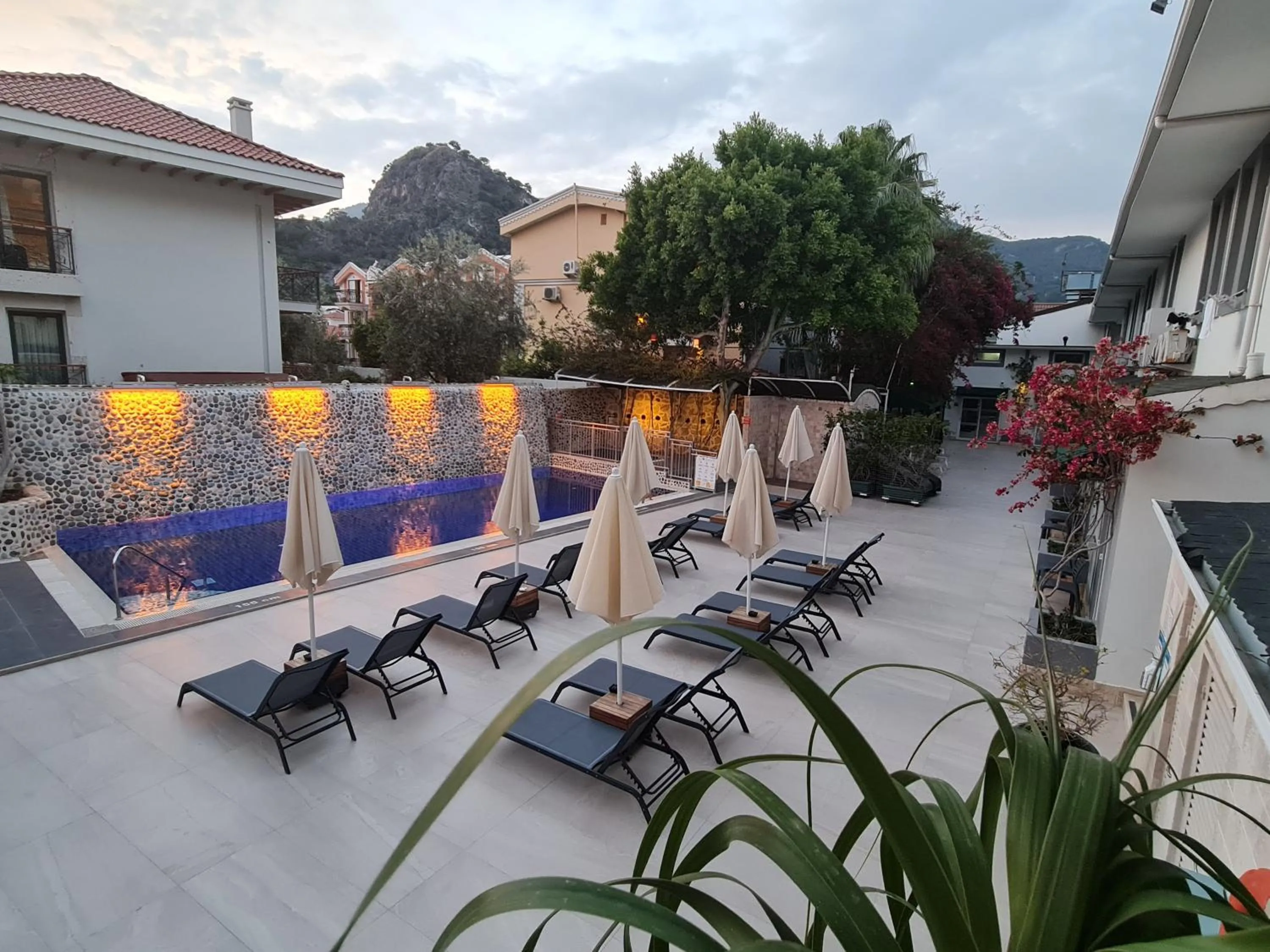 Swimming pool in Tonoz Beach Hotel