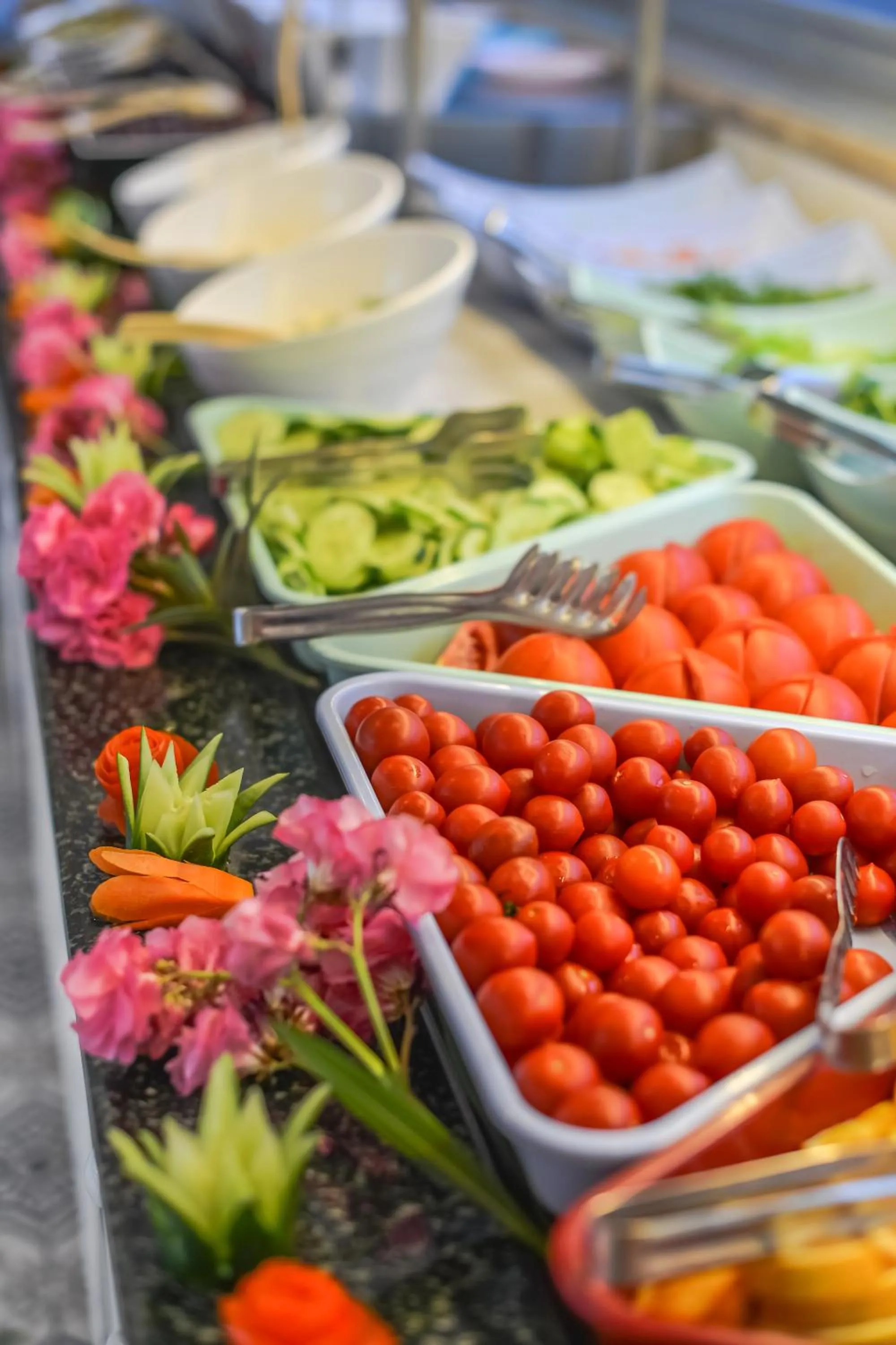 Food and drinks in Tonoz Beach Hotel