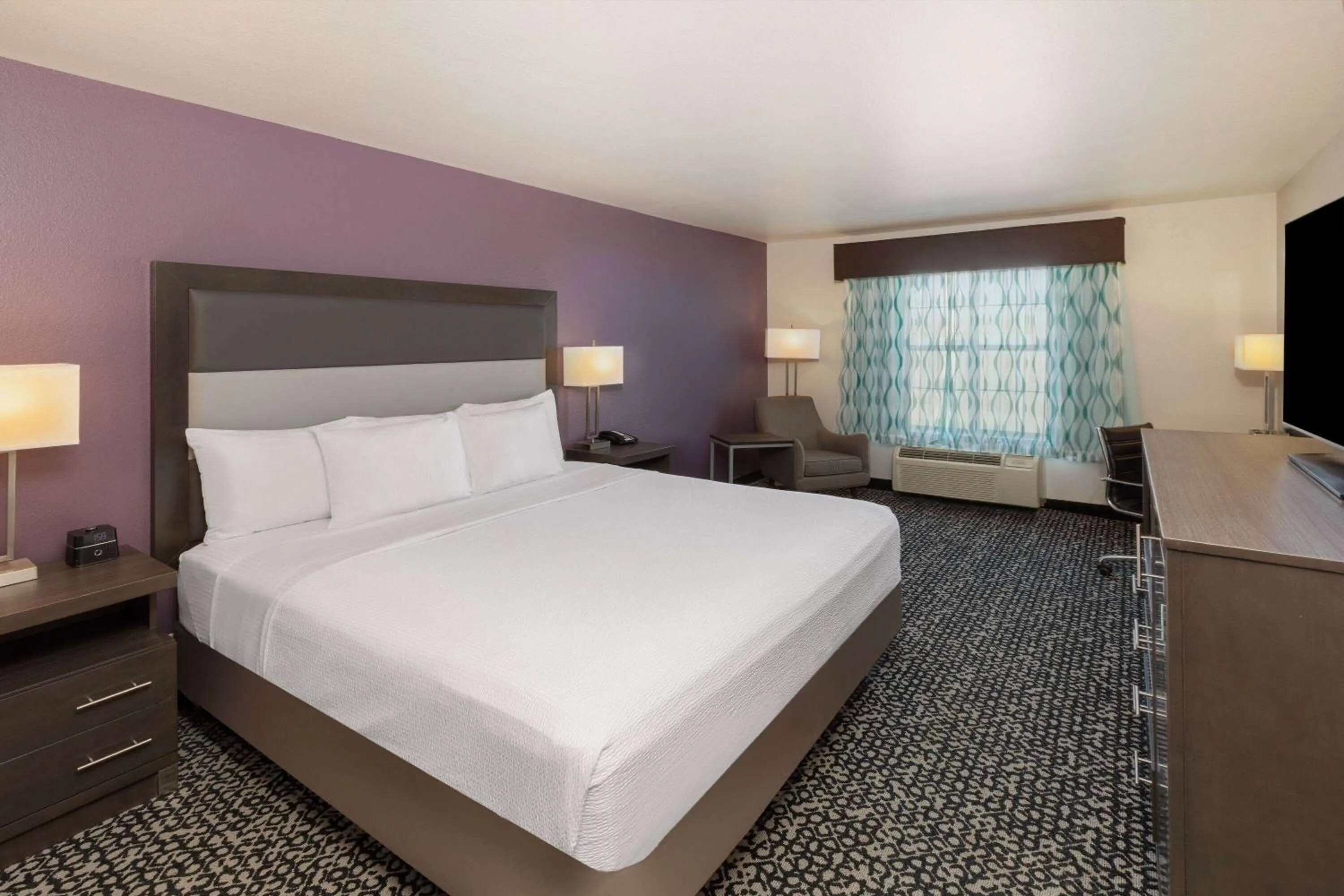 Bed in La Quinta by Wyndham Rockwall